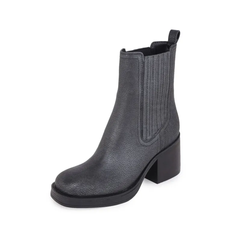 JET Leather Chelsea Boots sold by Zulily