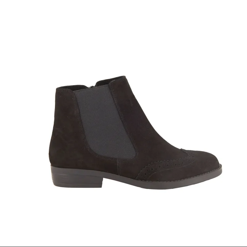 Tilly sold by Zulily