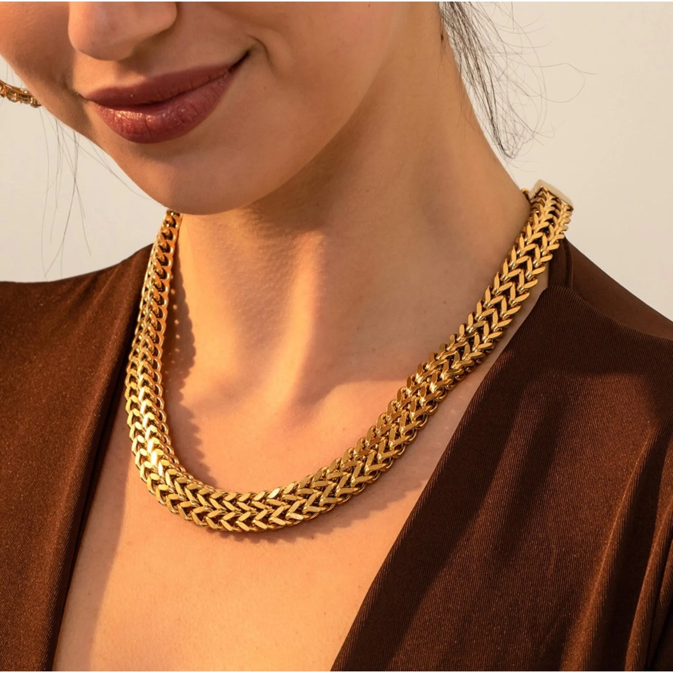 Goldtone Chunky Chain Necklace sold by Zulily product image thumbnail 2