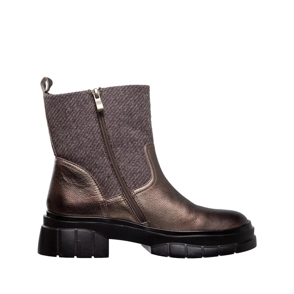 M04 Mare Leather Boot sold by Zulily product image thumbnail 3