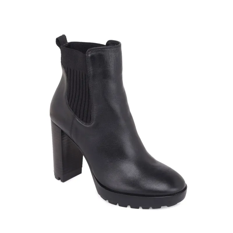 Kenneth Cole New York JUNNE Leather Chelsea Boots sold by Zulily