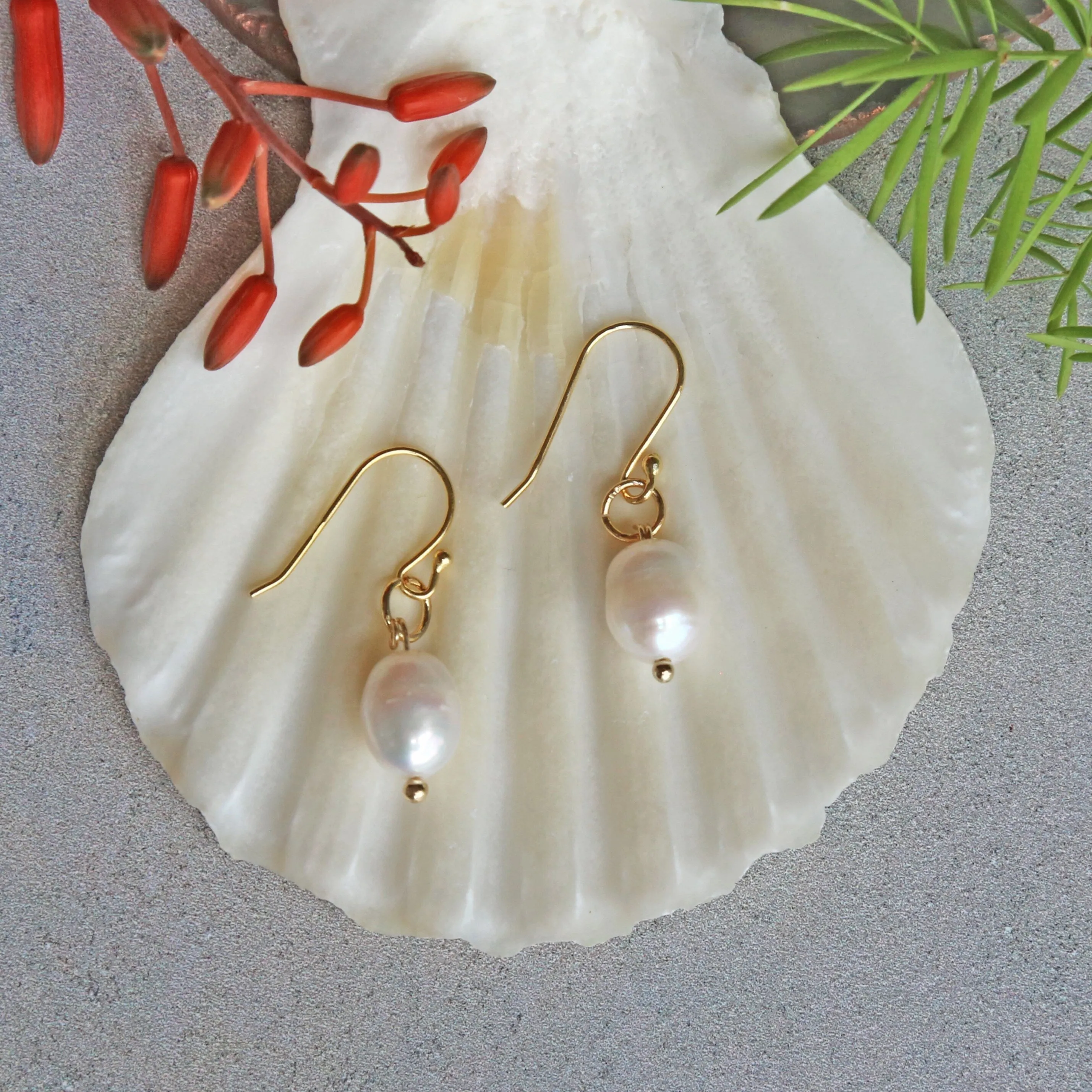 Gold-Chain and Pearl Necklace with Matching Earrings sold by Zulily product image thumbnail 4