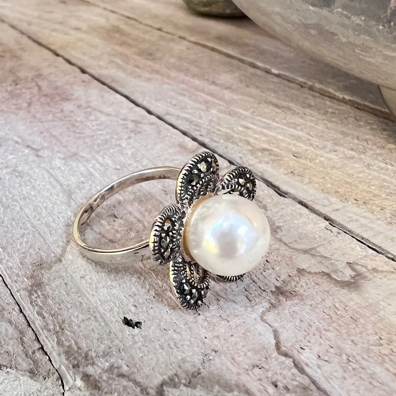 Marcasite and Sterling Silver Daisy- like Flower with Mother of Pearl Coating Pearl Ring sold by Zulily product image thumbnail 4