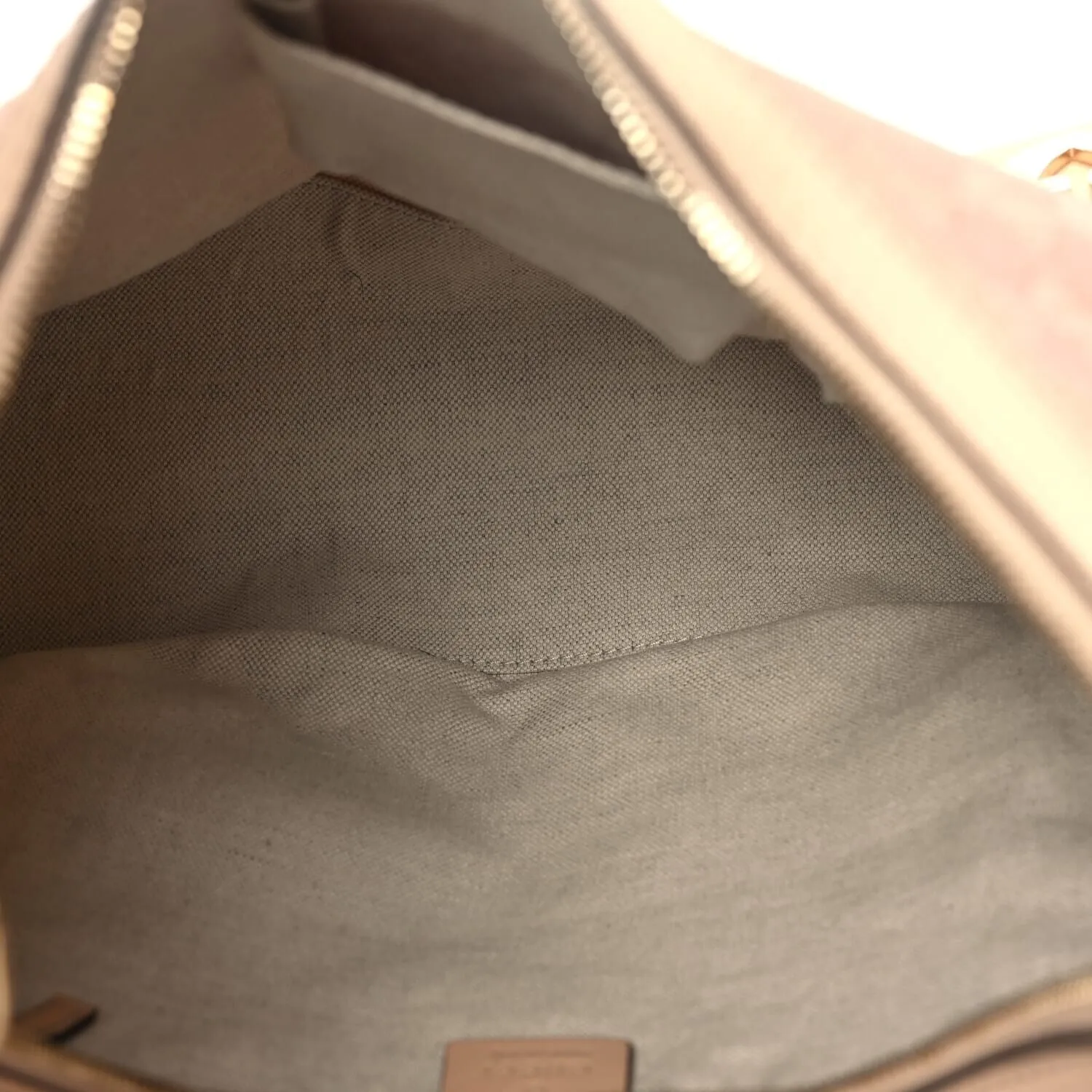 Gucci Lovely Heart Hobo Bag (Pre-Owned) sold by Zulily product image thumbnail 4