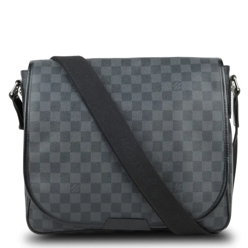 Louis Vuitton Daniel MM Damier Graphite (Pre-Owned) sold by Zulily
