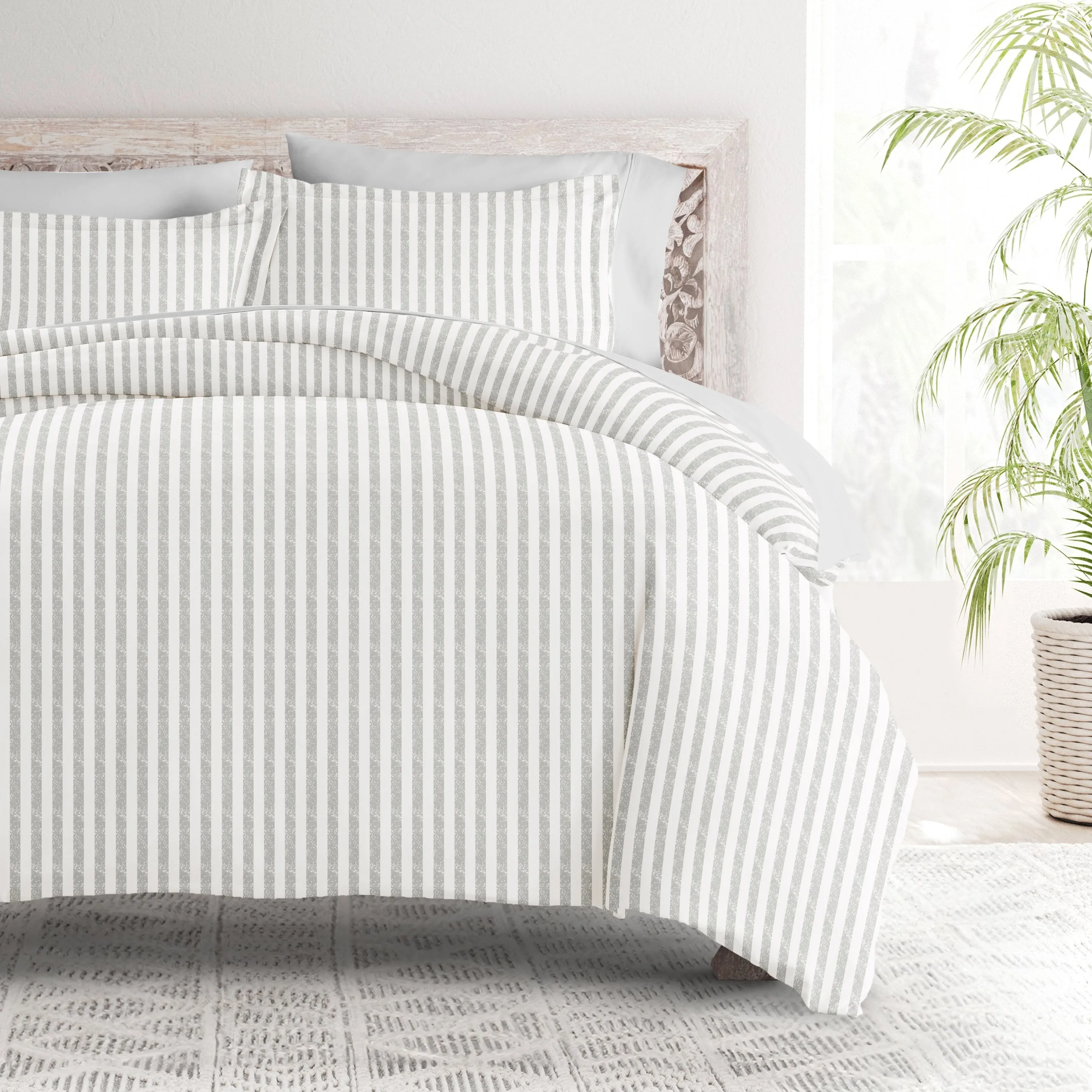 8pc Pattern Duvet Bundle sold by Zulily