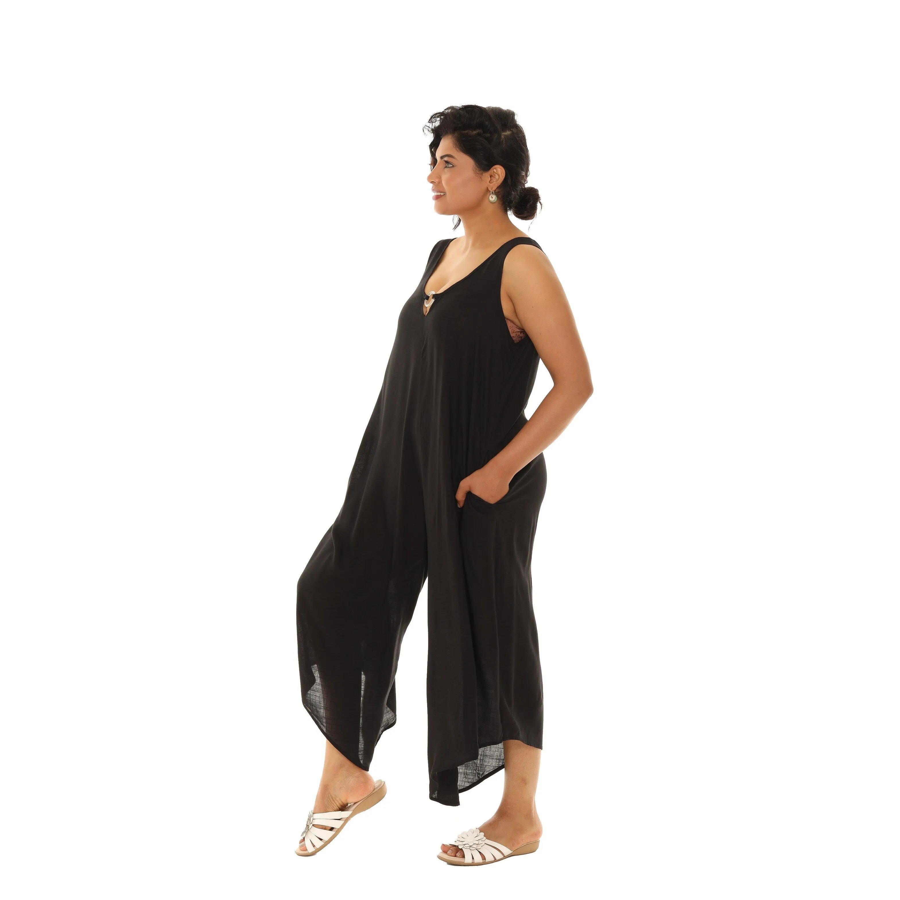 Sleeveless Circle-Accent Capri-Cut Jumpsuit sold by Zulily product image thumbnail 3