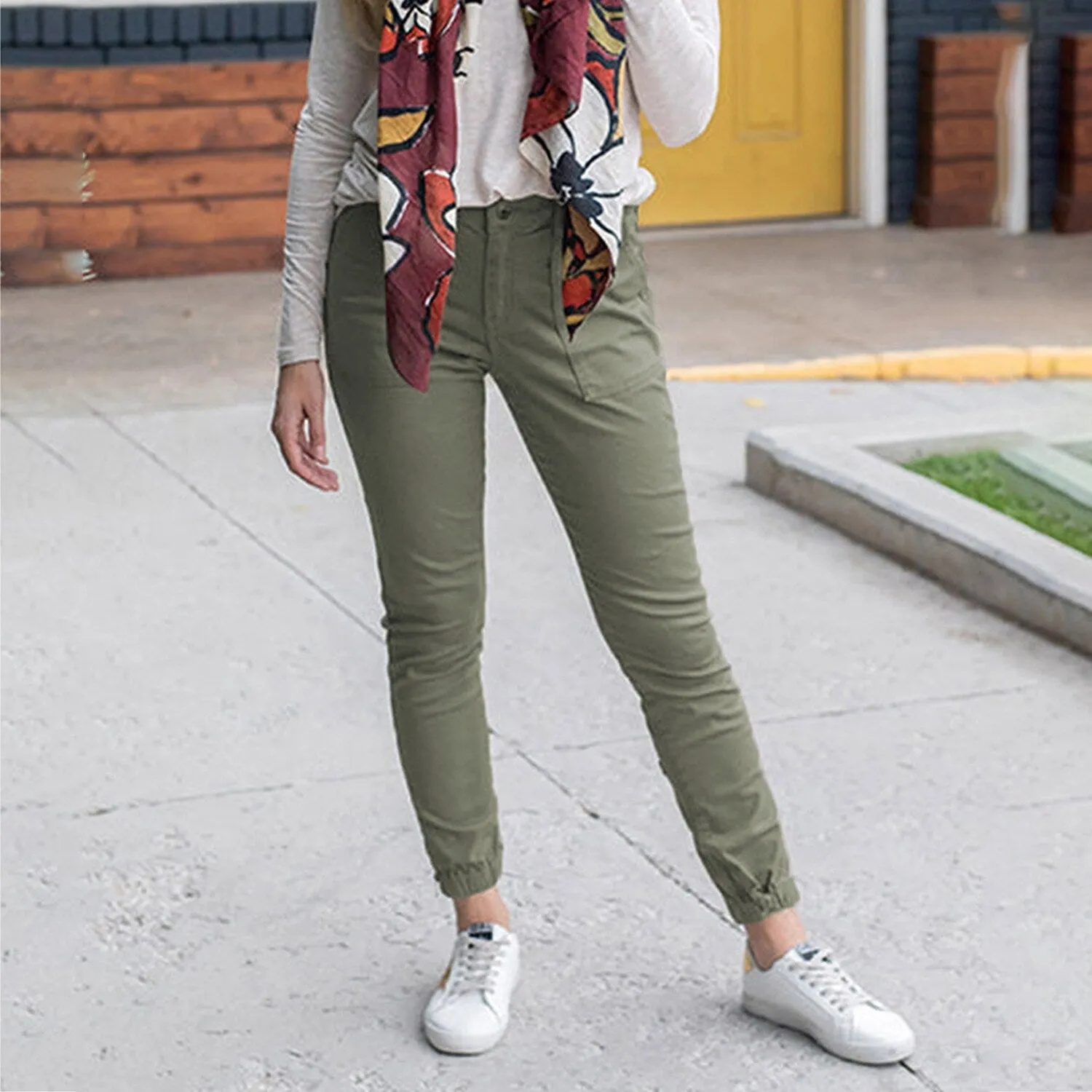 Grey Drawstring Cropped Pants sold by Zulily product image thumbnail 3