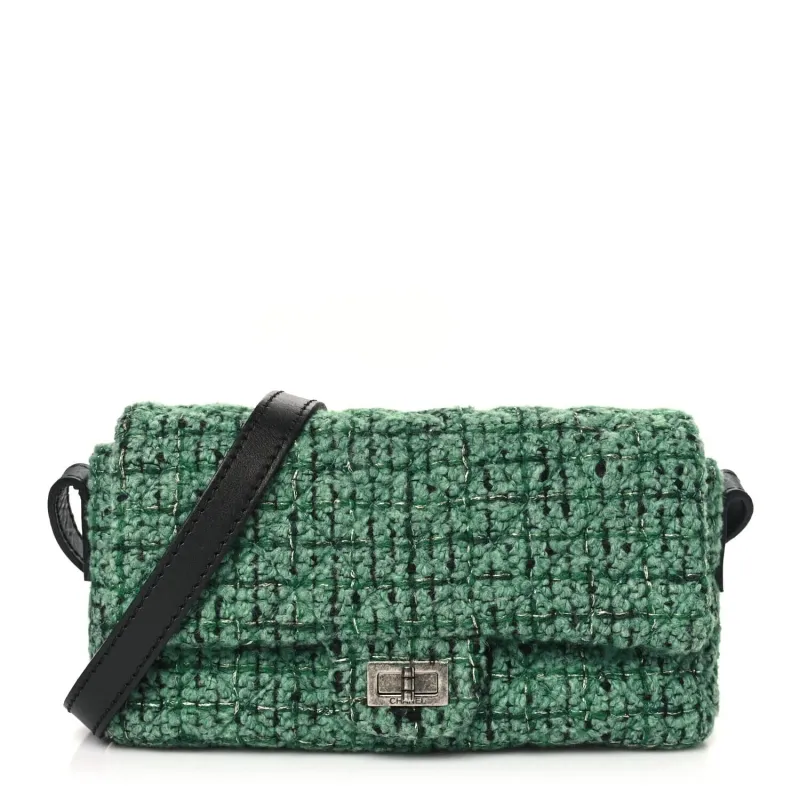 Chanel Tweed Easy 2.55 Reissue Flap Green (Pre-Owned) made by Chanel