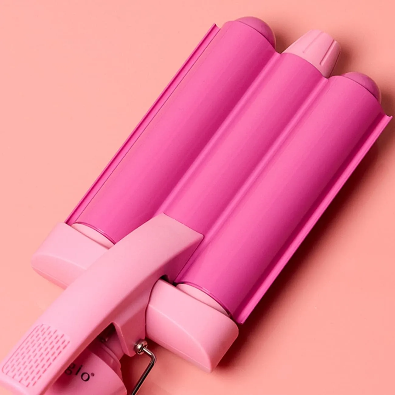 Adagio California 25mm Tourmaline-Infused Waver sold by Zulily product image thumbnail 3