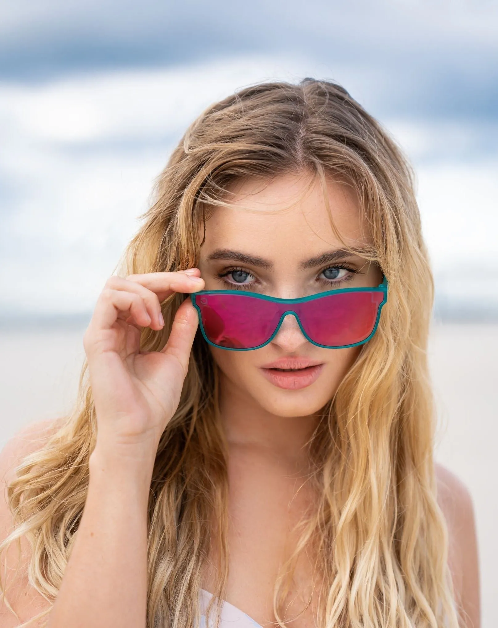 Sundaze Rays The Raver Sunglasses sold by Zulily product image thumbnail 2