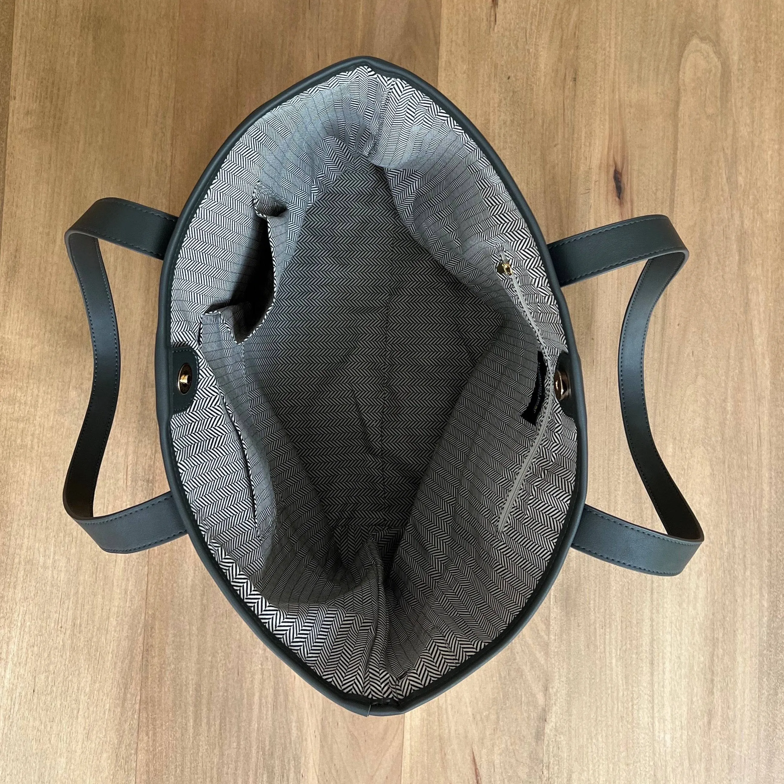 kira Tote by Threaded Pear sold by Zulily product image thumbnail 5