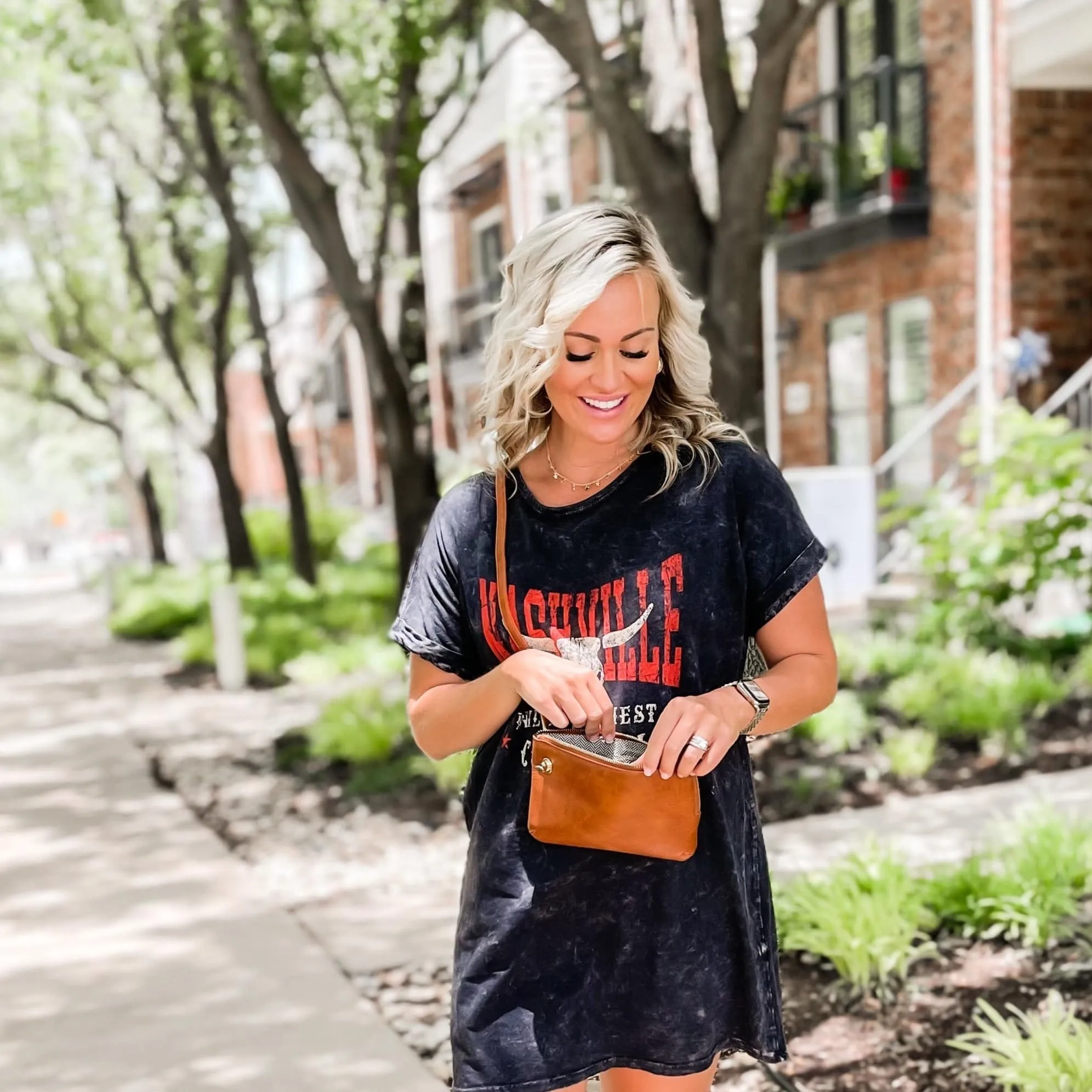 Allie Clutch by Threaded Pear sold by Zulily product image thumbnail 5