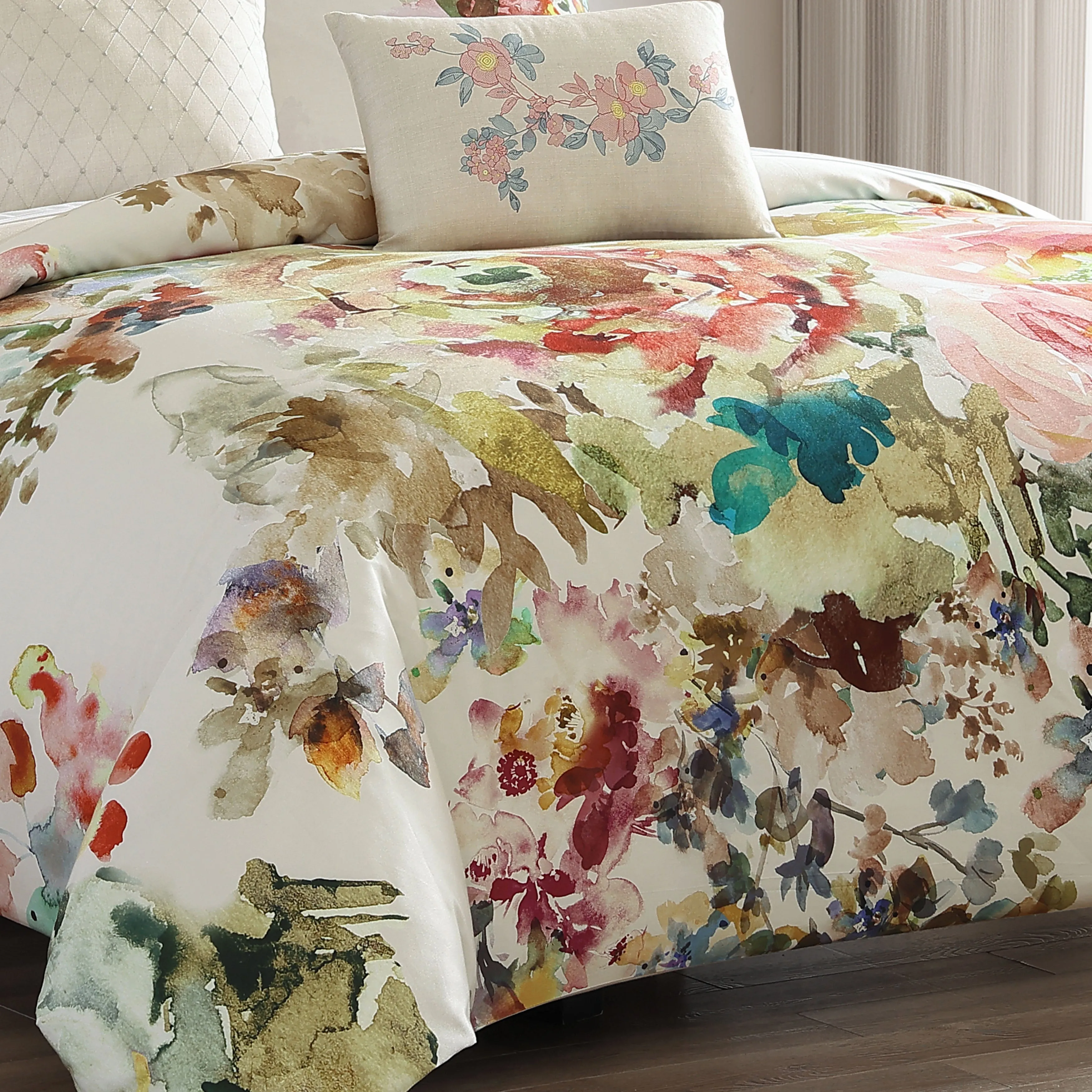 Bebejan Antique Flowers Ivory 5 Piece Reversible Comforter Set sold by Zulily product image thumbnail 4