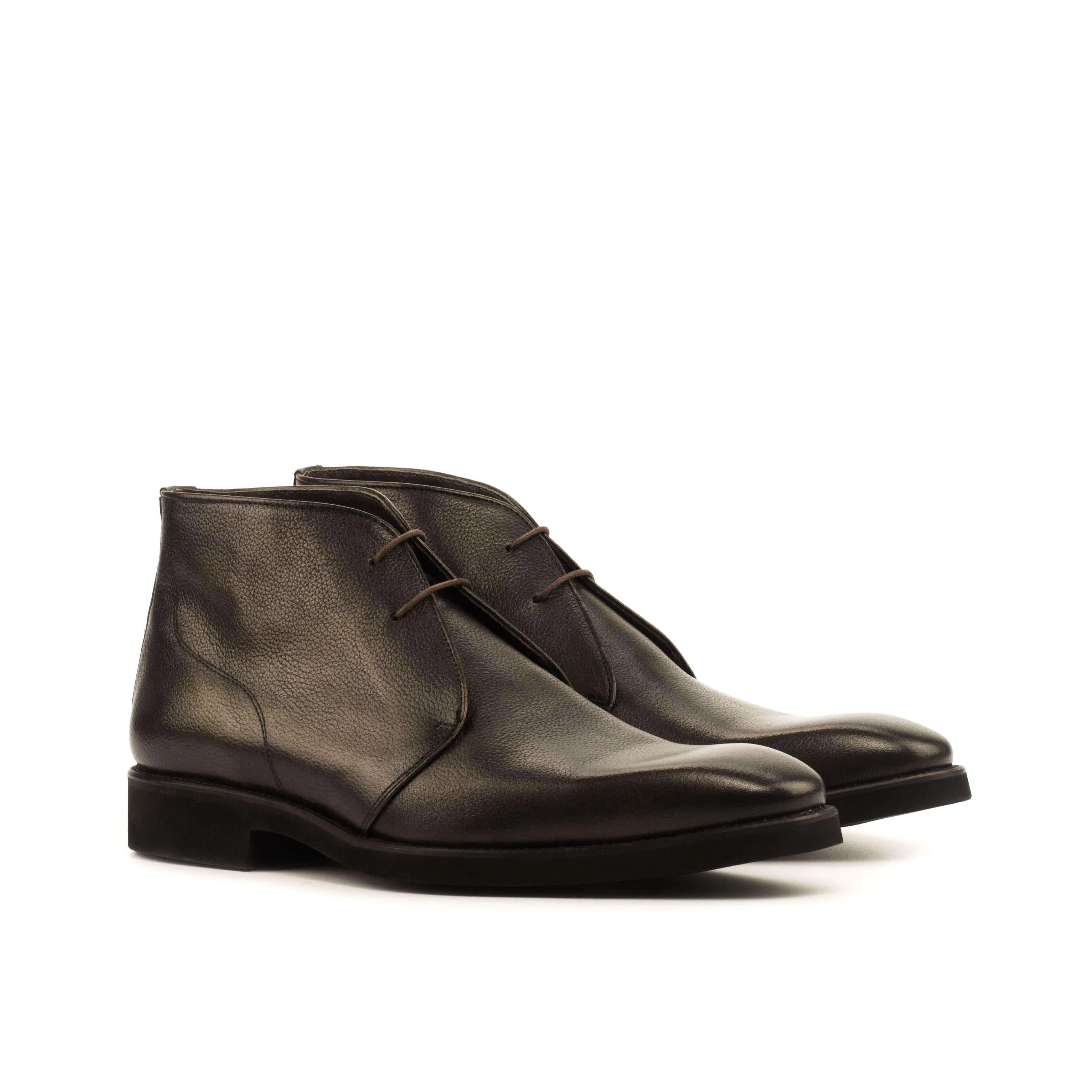 Que Shebley Men's Chesmu Chukka boots II sold by Zulily