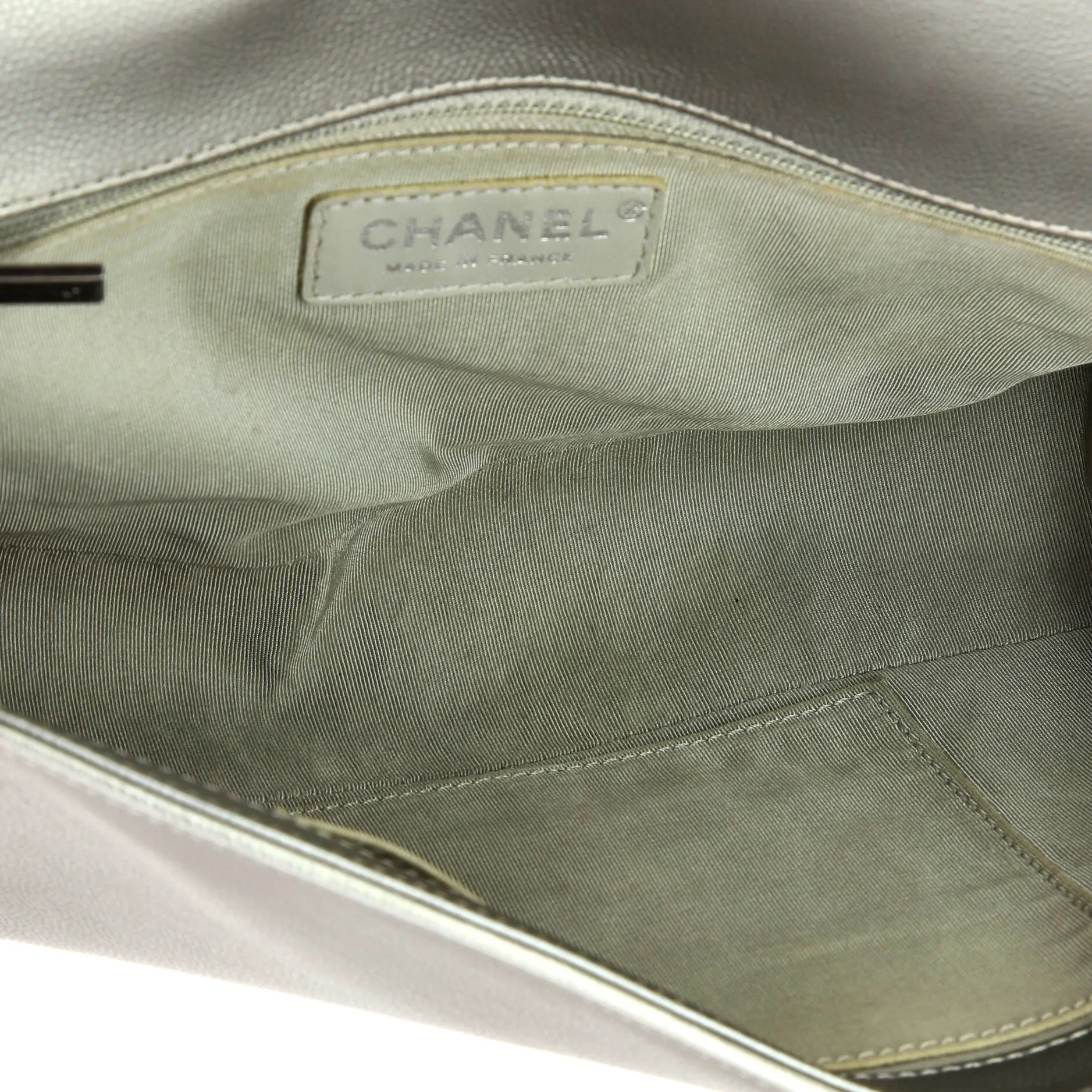 Pre-Loved Chanel Boy Flap Bag Quilted Caviar New Medium sold by Zulily product image thumbnail 5