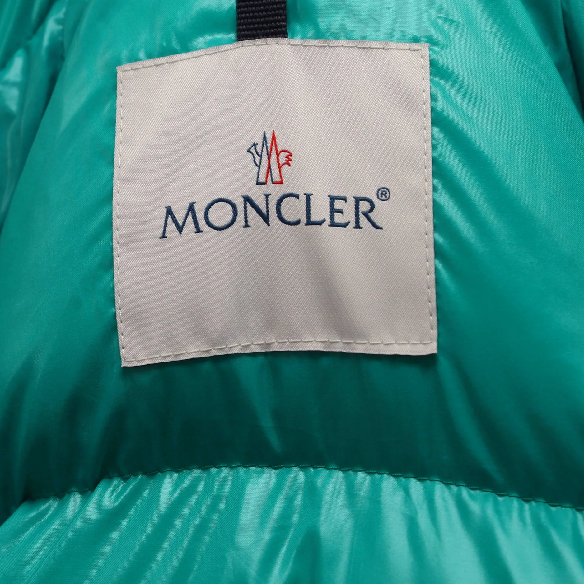 Pre-Loved Moncler Women's Chouette Puffer Jacket Quilted Polyamide and Velvet with Down sold by Zulily product image thumbnail 3