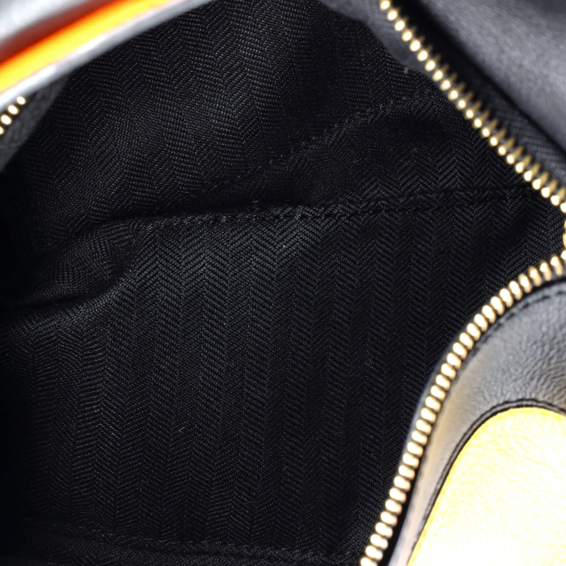 Pre-Loved Loewe Puzzle Bag Leather Small sold by Zulily product image thumbnail 5