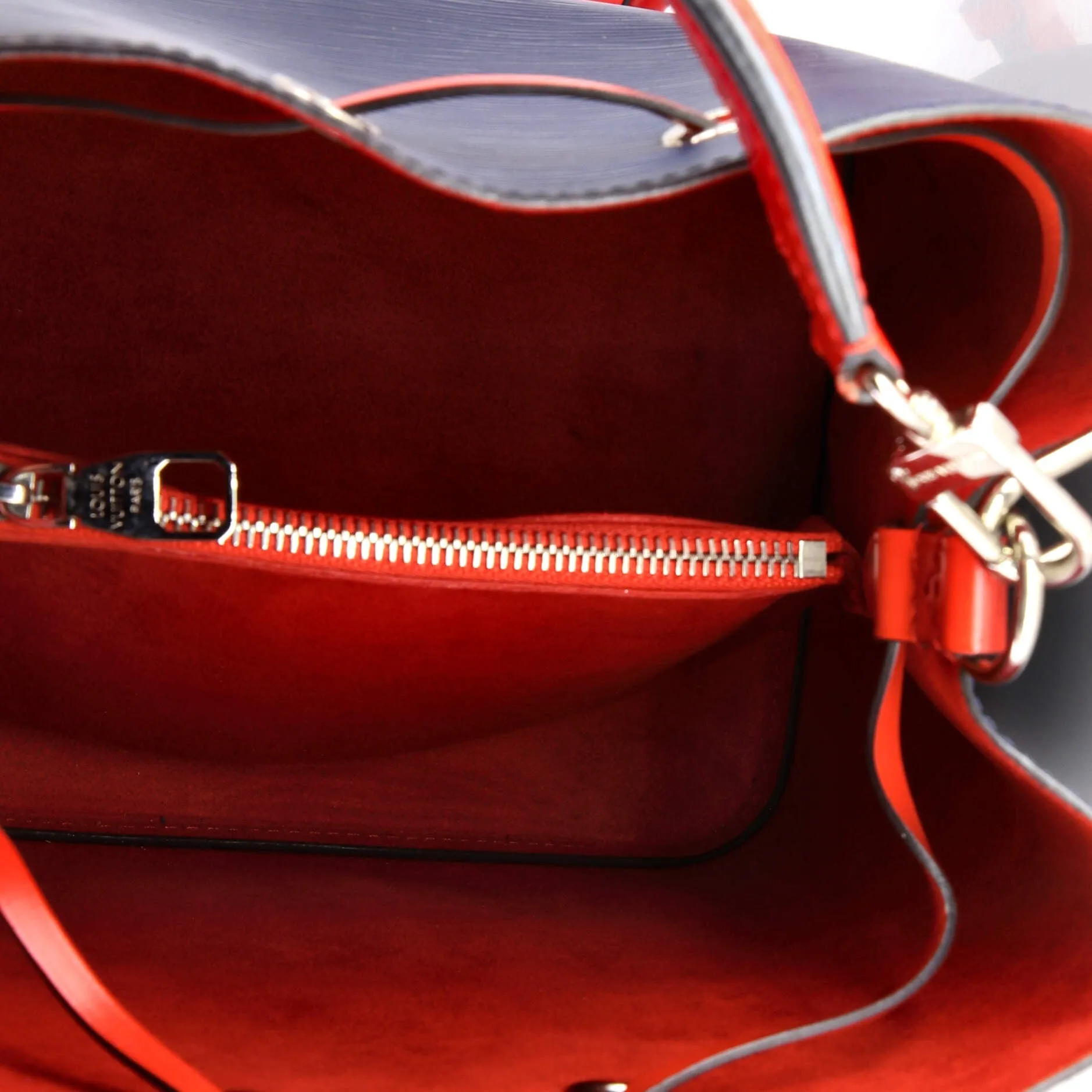 Pre-Loved Louis Vuitton NeoNoe Handbag Epi Leather MM sold by Zulily product image thumbnail 5