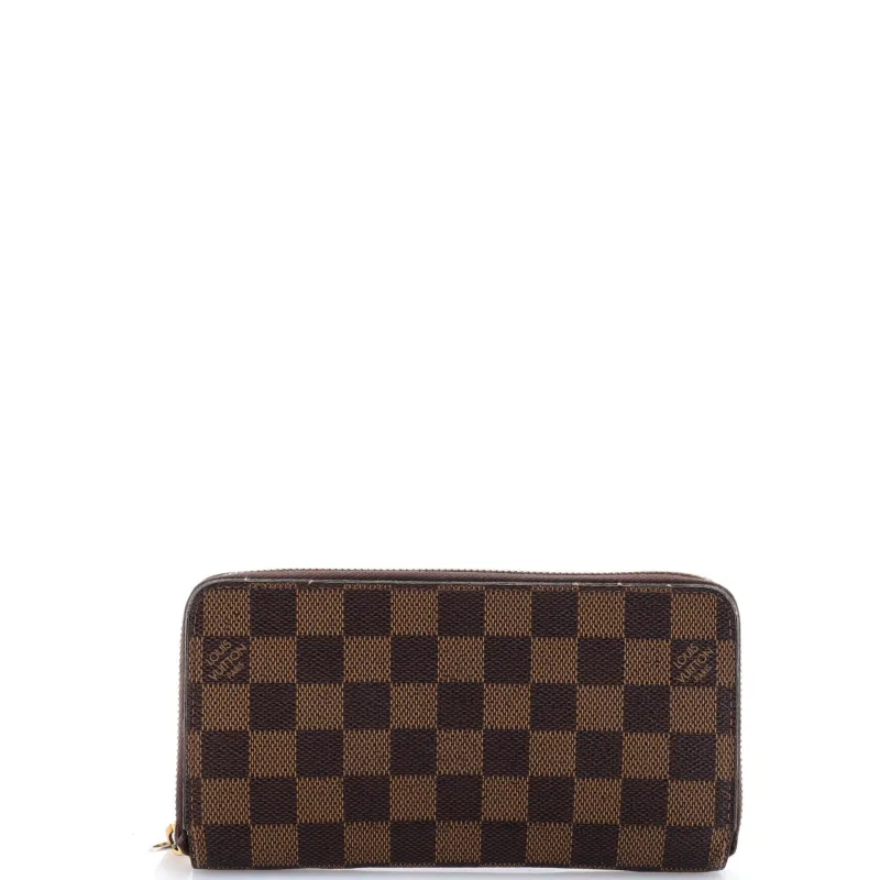 Pre-Loved Louis Vuitton Zippy Wallet Damier sold by Zulily