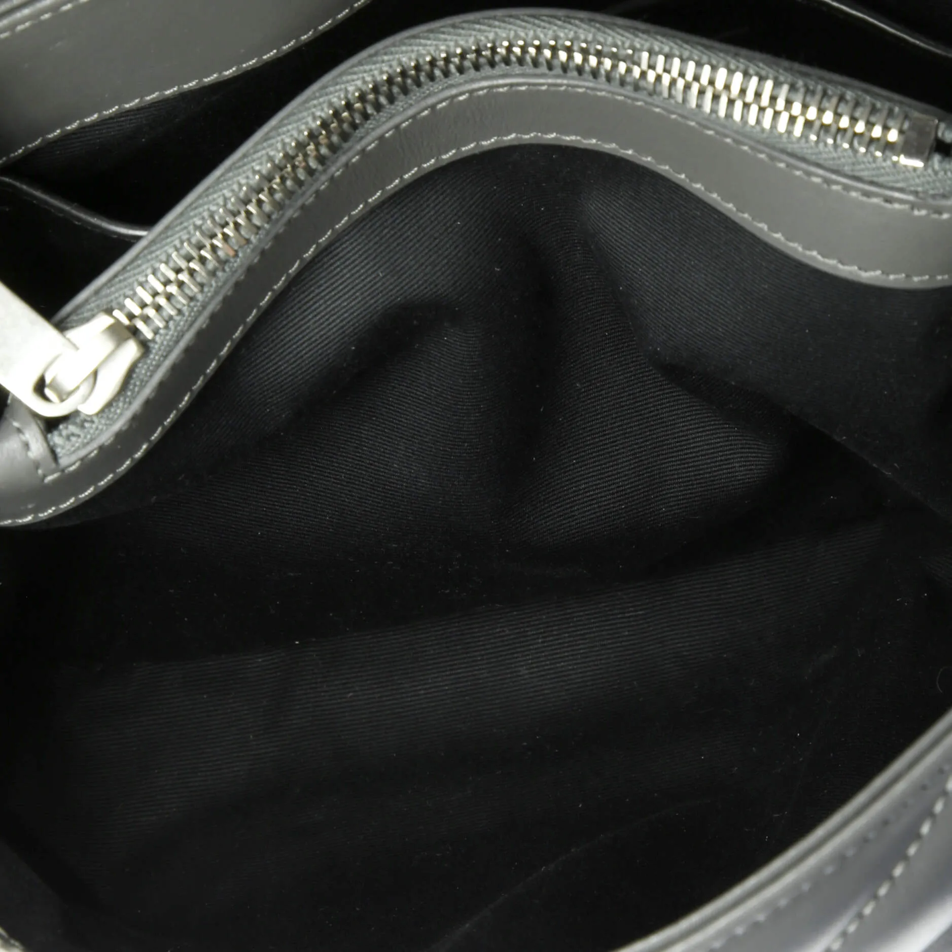 Pre-Loved Saint Laurent Loulou Shoulder Bag Matelasse Chevron Leather Small sold by Zulily product image thumbnail 5