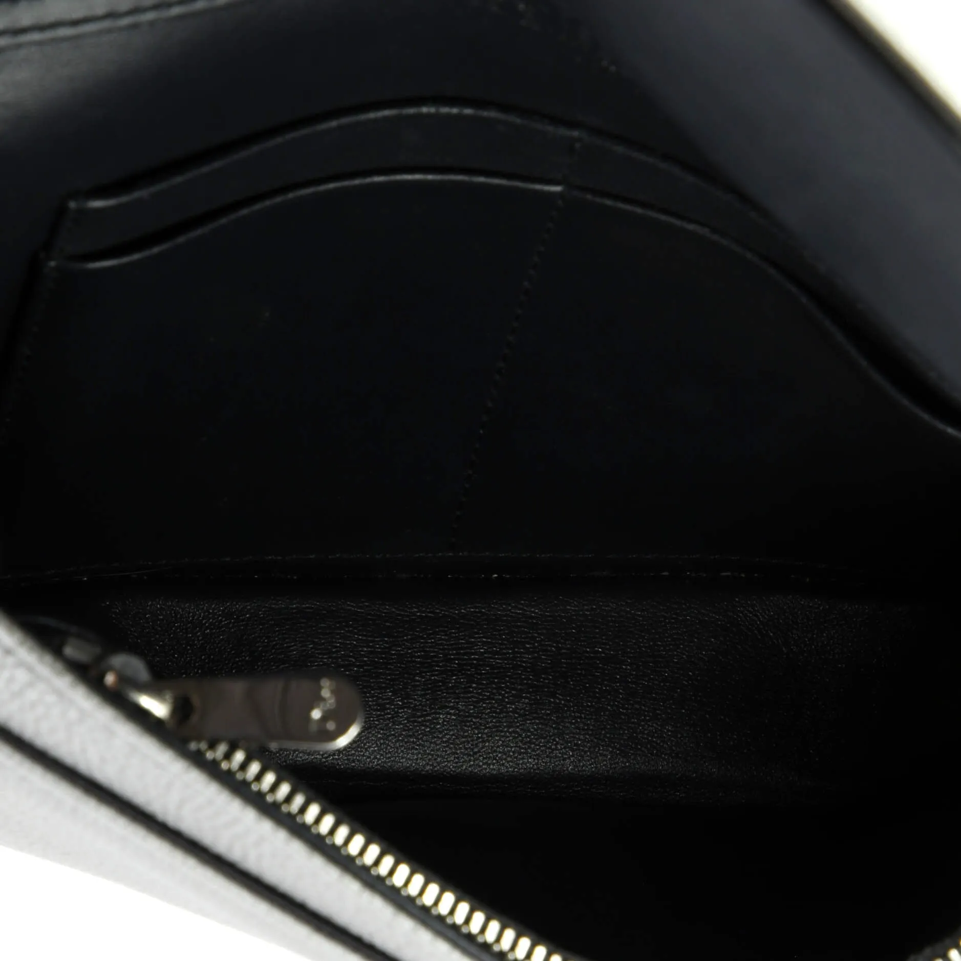 Pre-Loved Christian Dior Diorama Wallet on Chain Leather sold by Zulily product image thumbnail 5