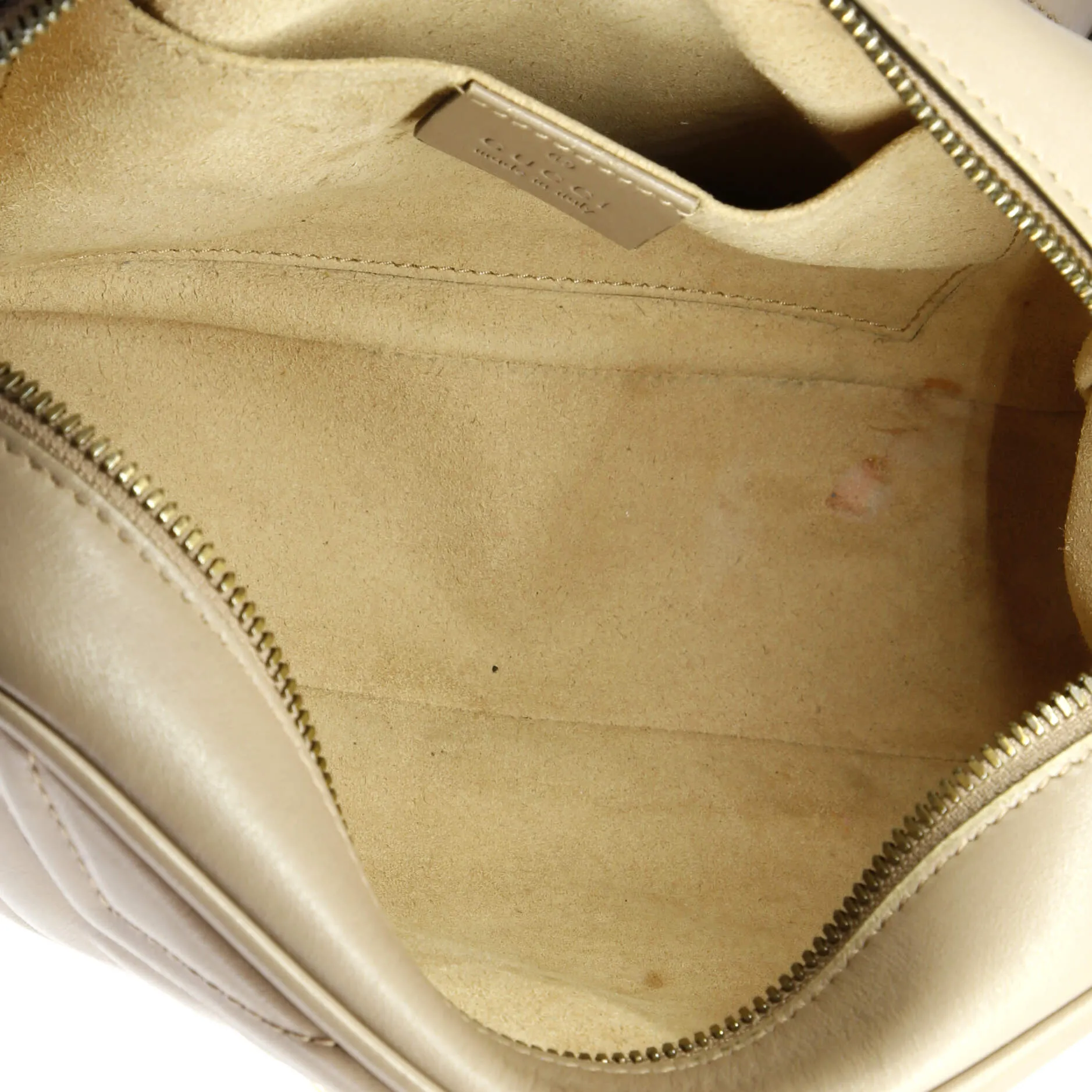 Pre-Loved Gucci GG Marmont Shoulder Bag Matelasse Leather Small sold by Zulily product image thumbnail 5