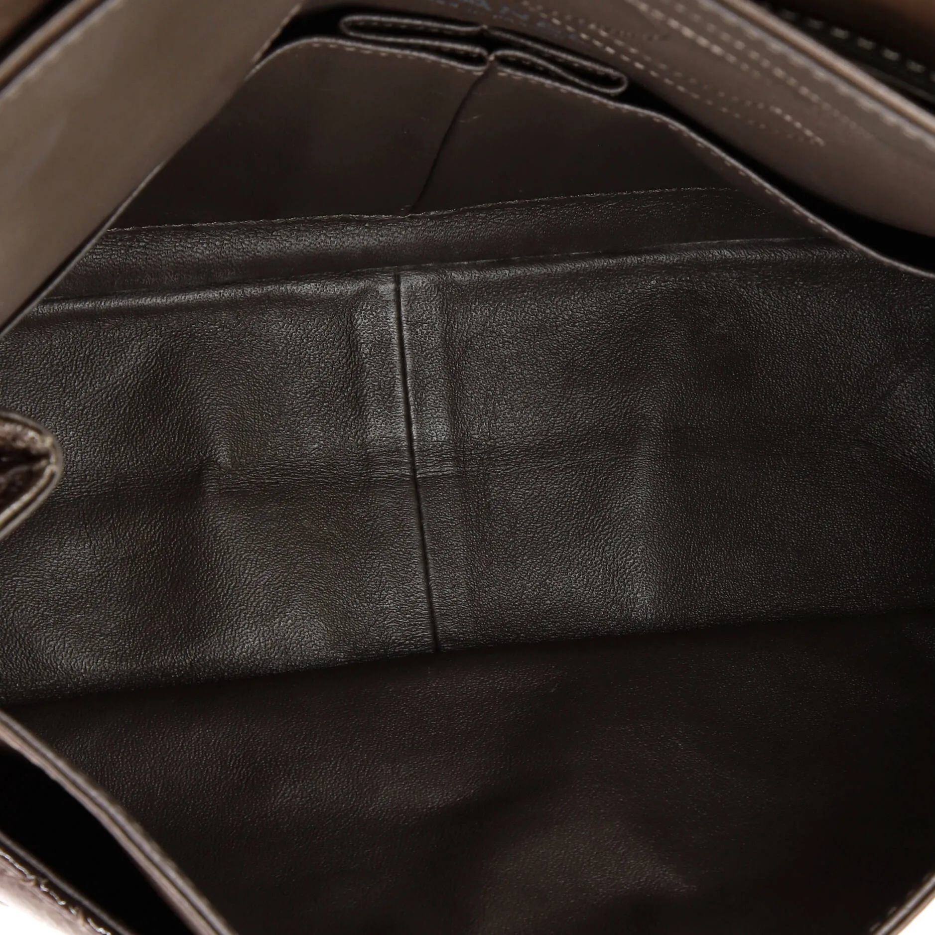 Pre-Loved Chanel Reissue 2.55 Flap Bag Quilted Crinkled Patent 226 sold by Zulily product image thumbnail 5