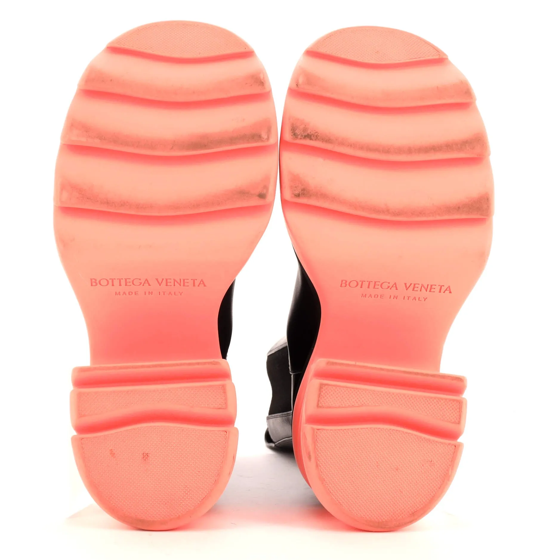 Pre-Loved Bottega Veneta Women's The Flash Chelsea Boots Leather sold by Zulily product image thumbnail 4