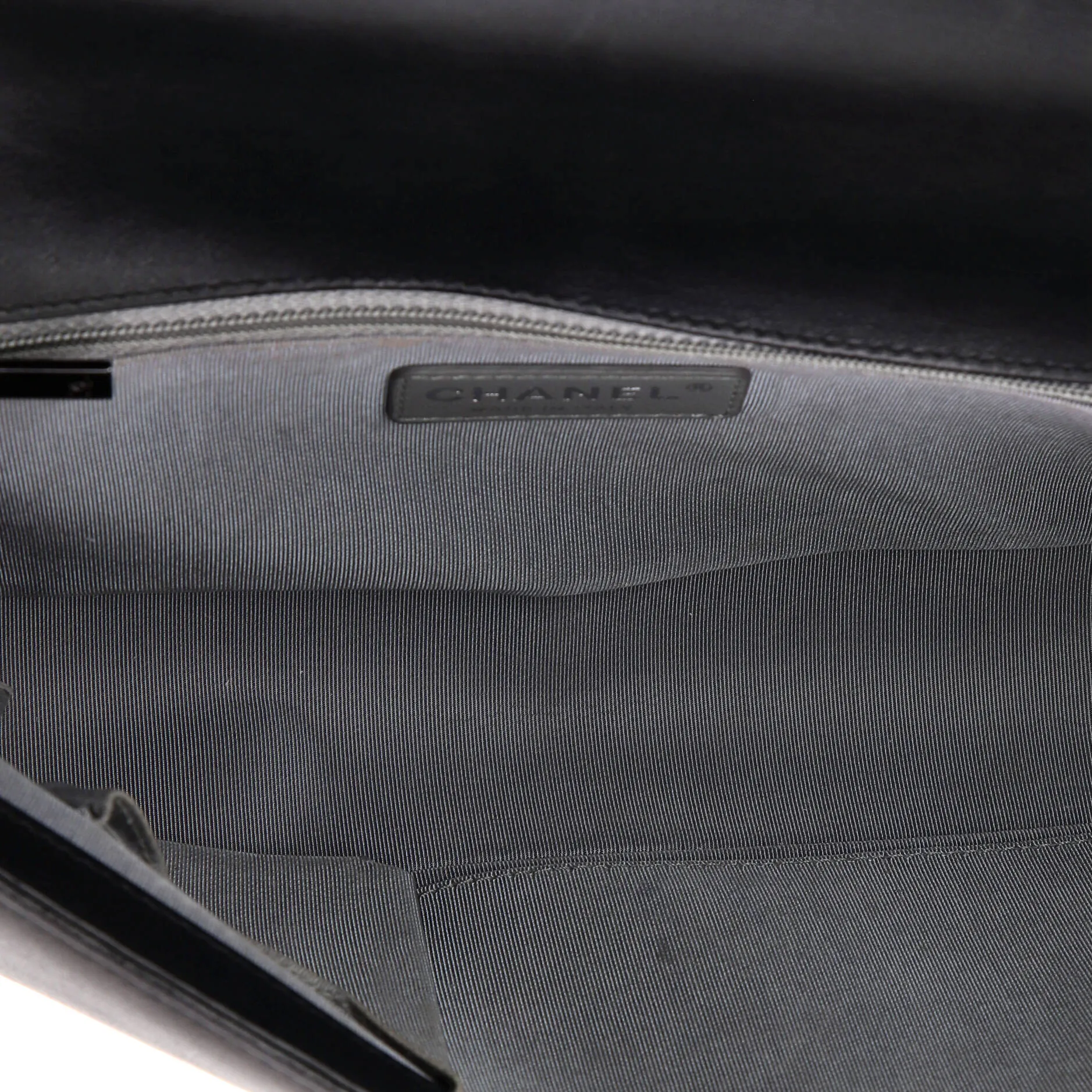 Pre-Loved Chanel Boy Flap Bag Quilted Calfskin New Medium sold by Zulily product image thumbnail 5