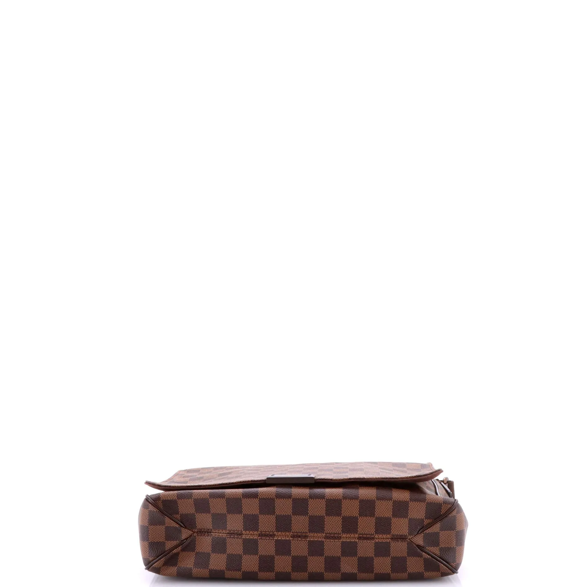 Pre-Loved Louis Vuitton District Messenger Bag Damier MM sold by Zulily product image thumbnail 4