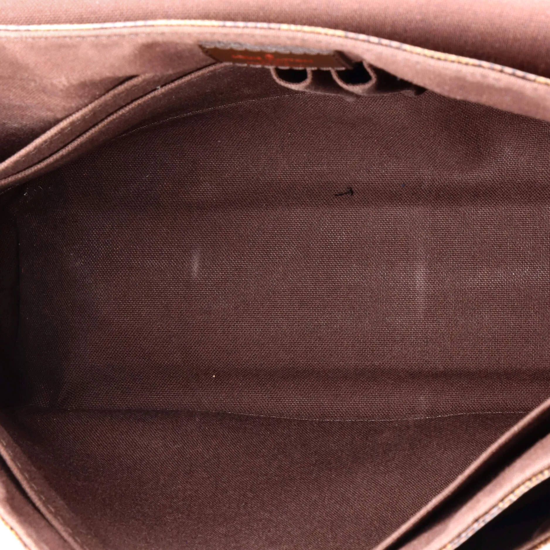 Pre-Loved Louis Vuitton District Messenger Bag Damier MM sold by Zulily product image thumbnail 5