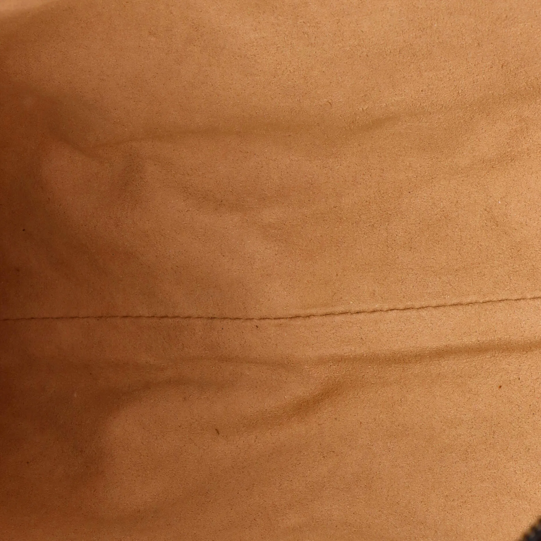 Pre-Loved Gucci GG Marmont Zip Tote Matelasse Leather Medium sold by Zulily product image thumbnail 5