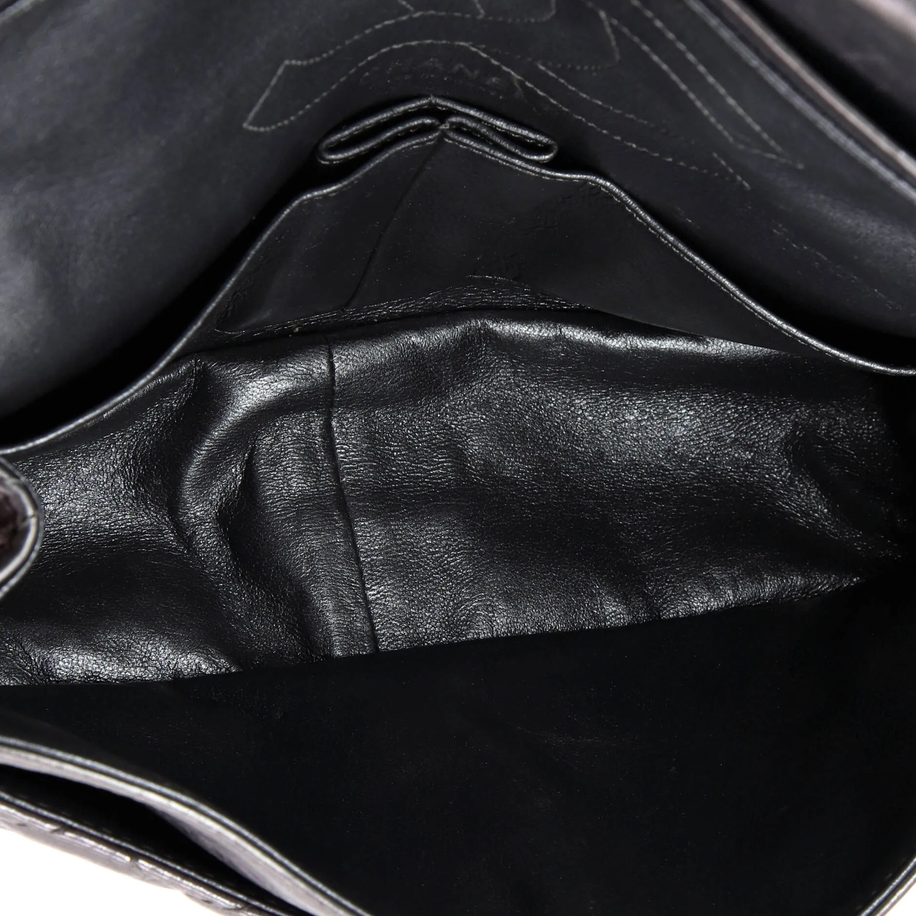 Pre-Loved Chanel Reissue 2.55 Flap Bag Quilted Metallic Aged Calfskin 226 sold by Zulily product image thumbnail 5