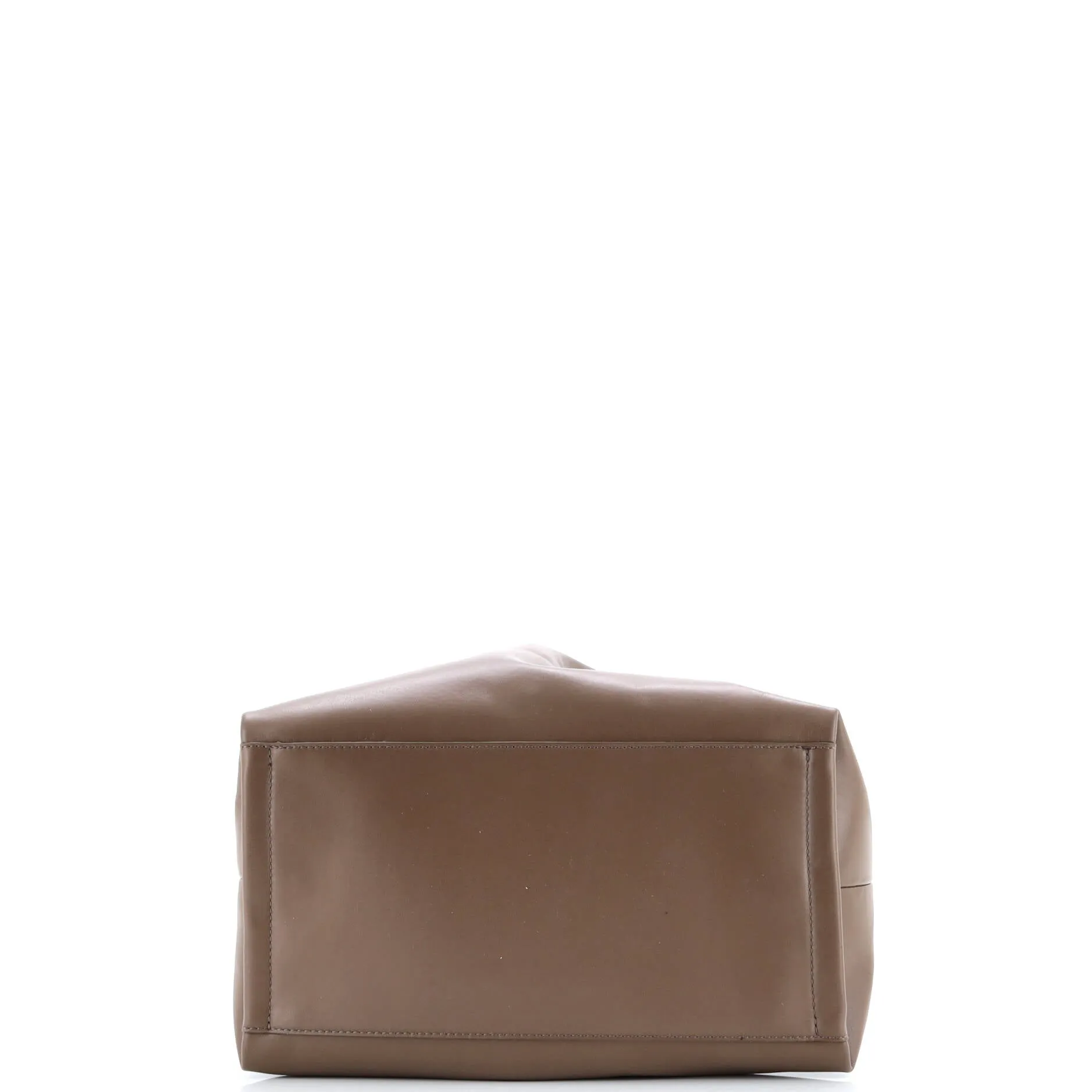 Pre-Loved Chloe Judy Tote Leather East West sold by Zulily product image thumbnail 4
