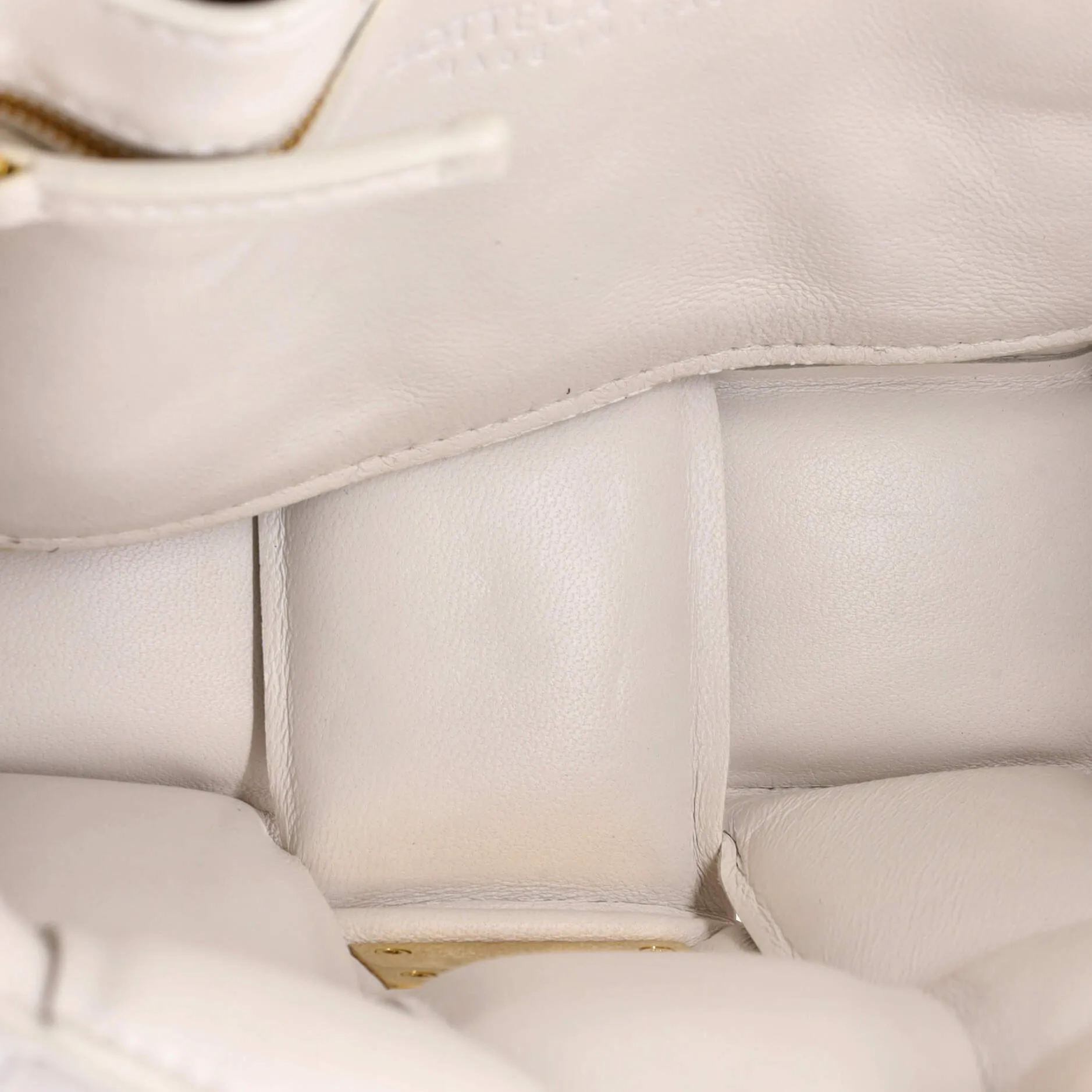 Pre-Loved Bottega Veneta Cassette Crossbody Bag Padded Maxi Intrecciato Leather sold by Zulily product image thumbnail 5