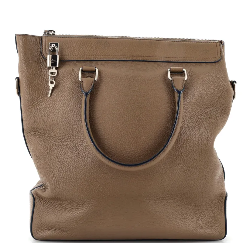 Pre-Loved Louis Vuitton Greenwich Tote Taurillon Leather made by Louis Vuitton