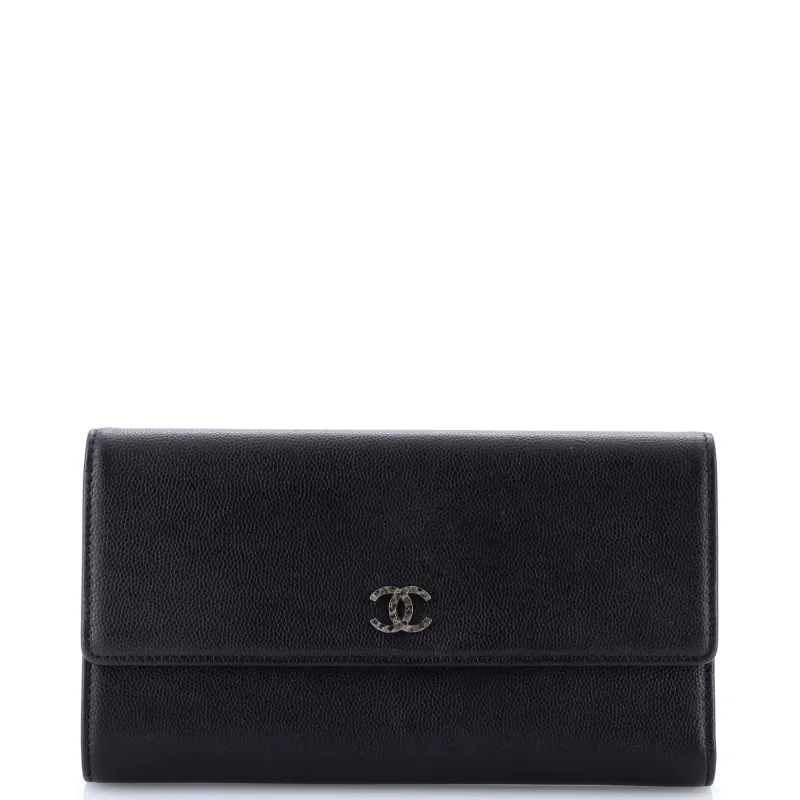 Pre-Loved Chanel Trifold Wallet Caviar Long made by Chanel