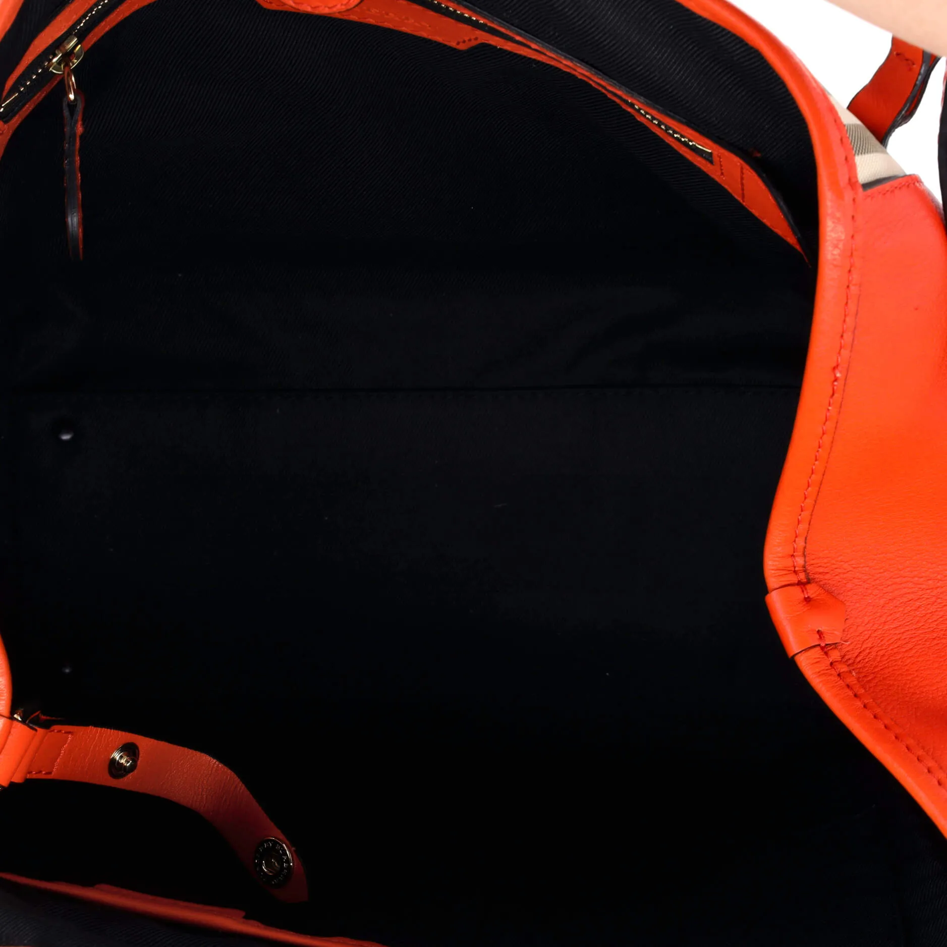 Pre-Loved Burberry Canterbury Panels Tote Haymarket Coated Canvas and Leather Small sold by Zulily product image thumbnail 5