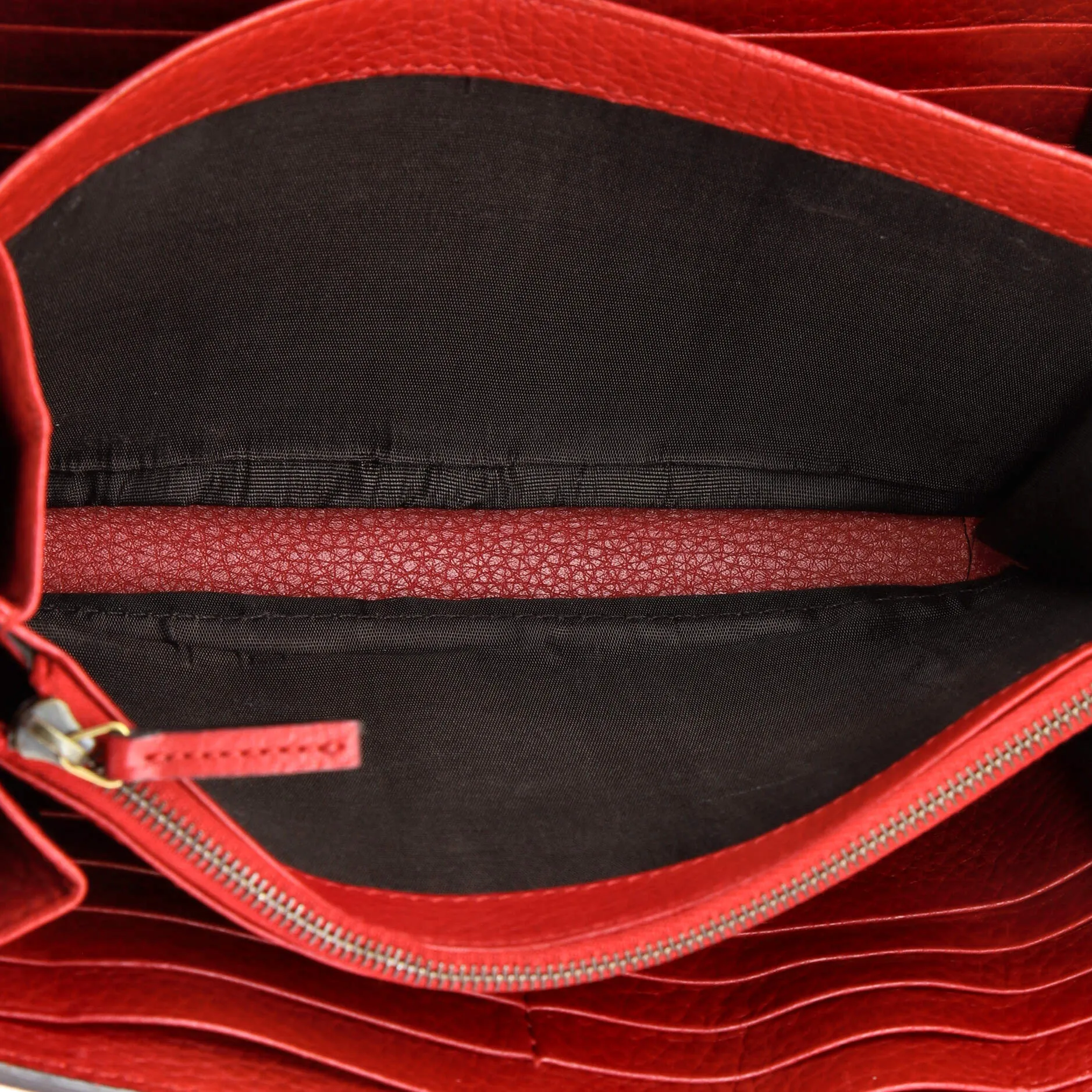 Pre-Loved Gucci GG Marmont Chain Wallet Leather Mini sold by Zulily product image thumbnail 5
