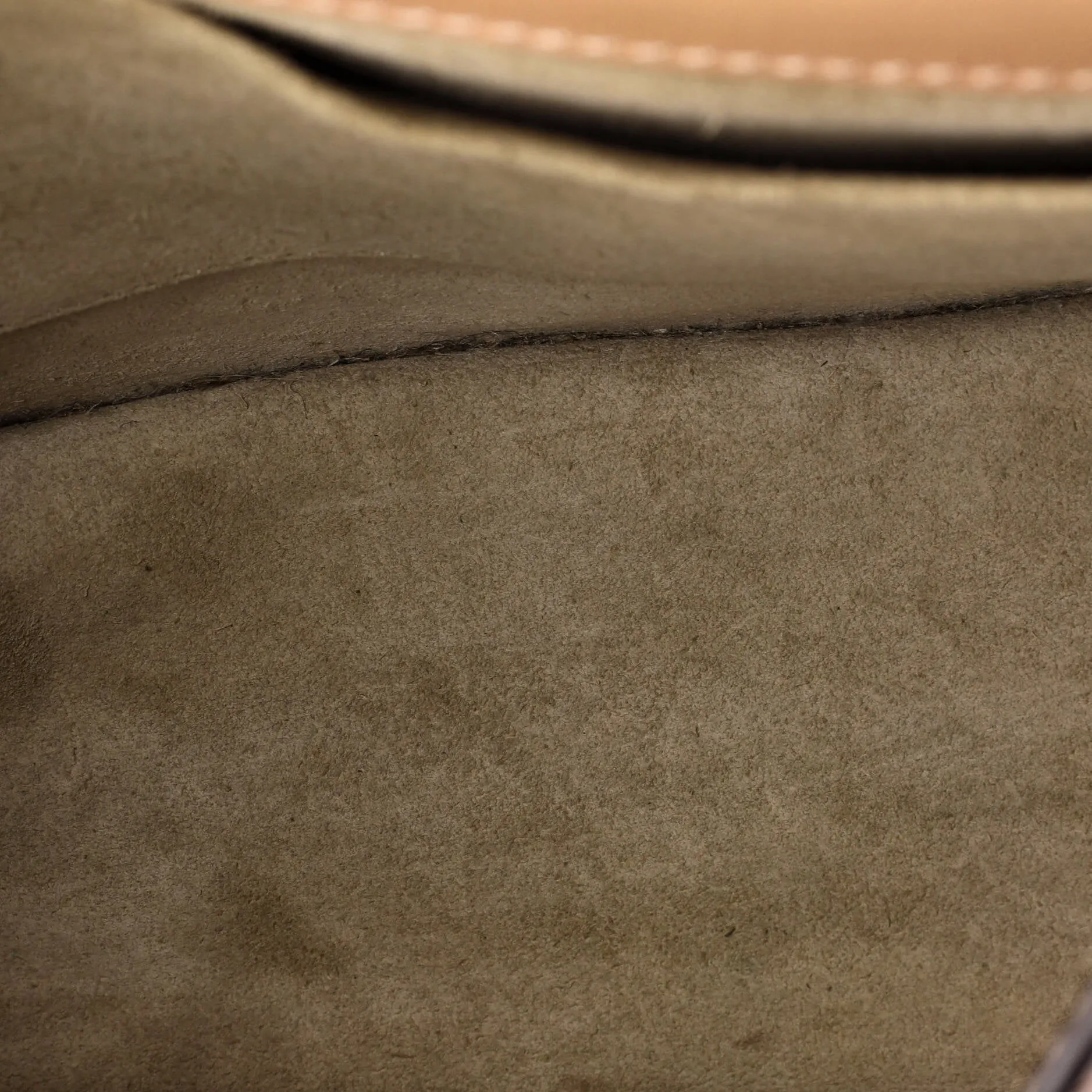 Pre-Loved Chloe Nile Crossbody Bag Leather Medium sold by Zulily product image thumbnail 5