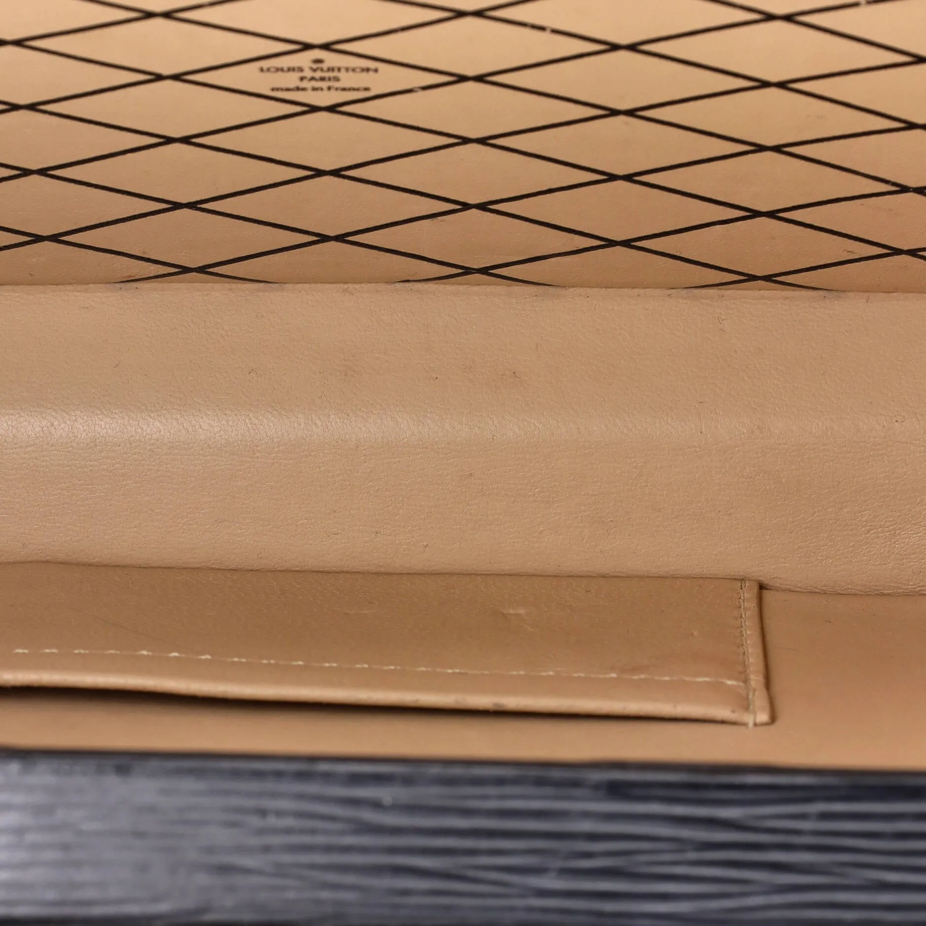 Pre-Loved Louis Vuitton Petite Malle Handbag Epi Leather sold by Zulily product image thumbnail 5