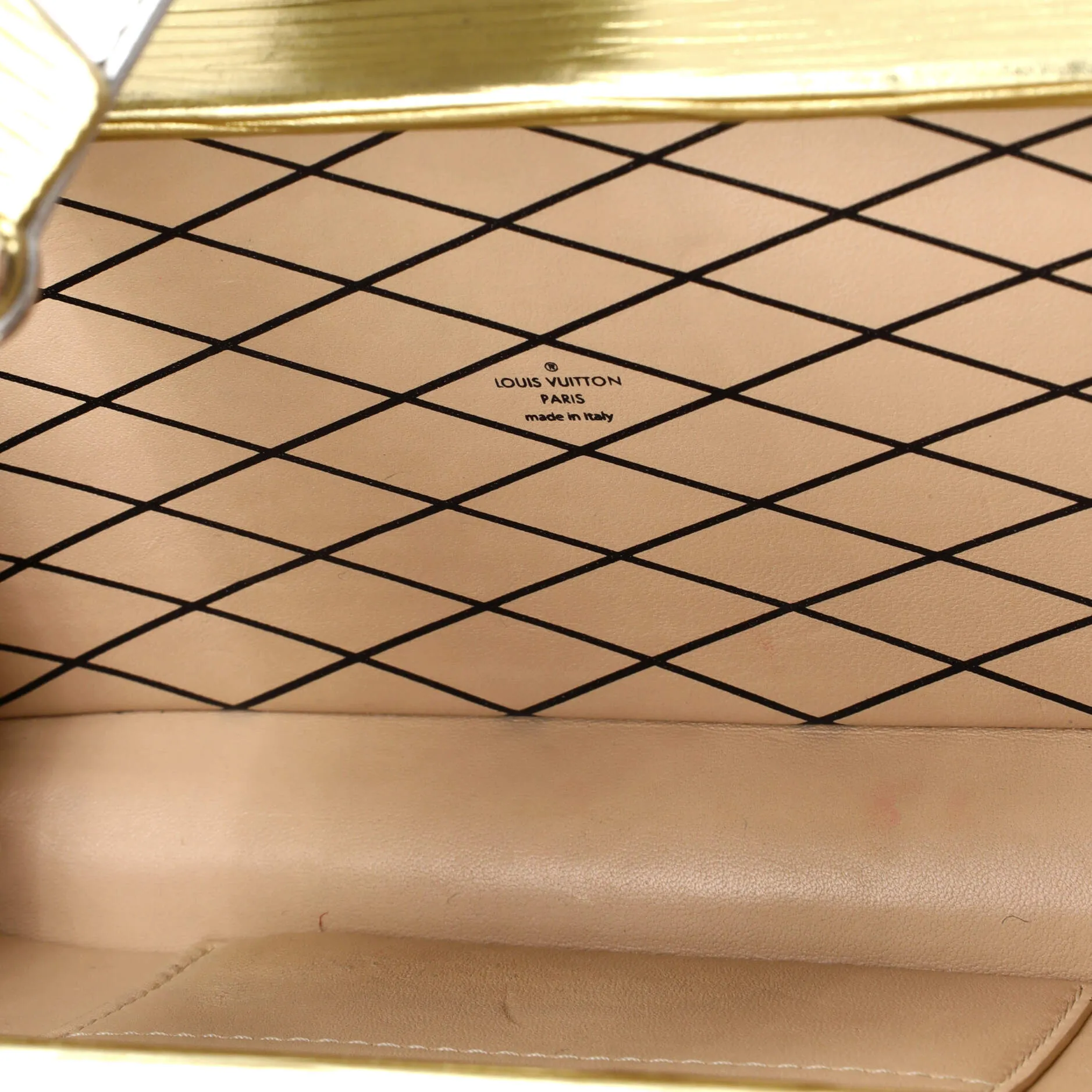 Pre-Loved Louis Vuitton Petite Malle Handbag Epi Leather sold by Zulily product image thumbnail 5