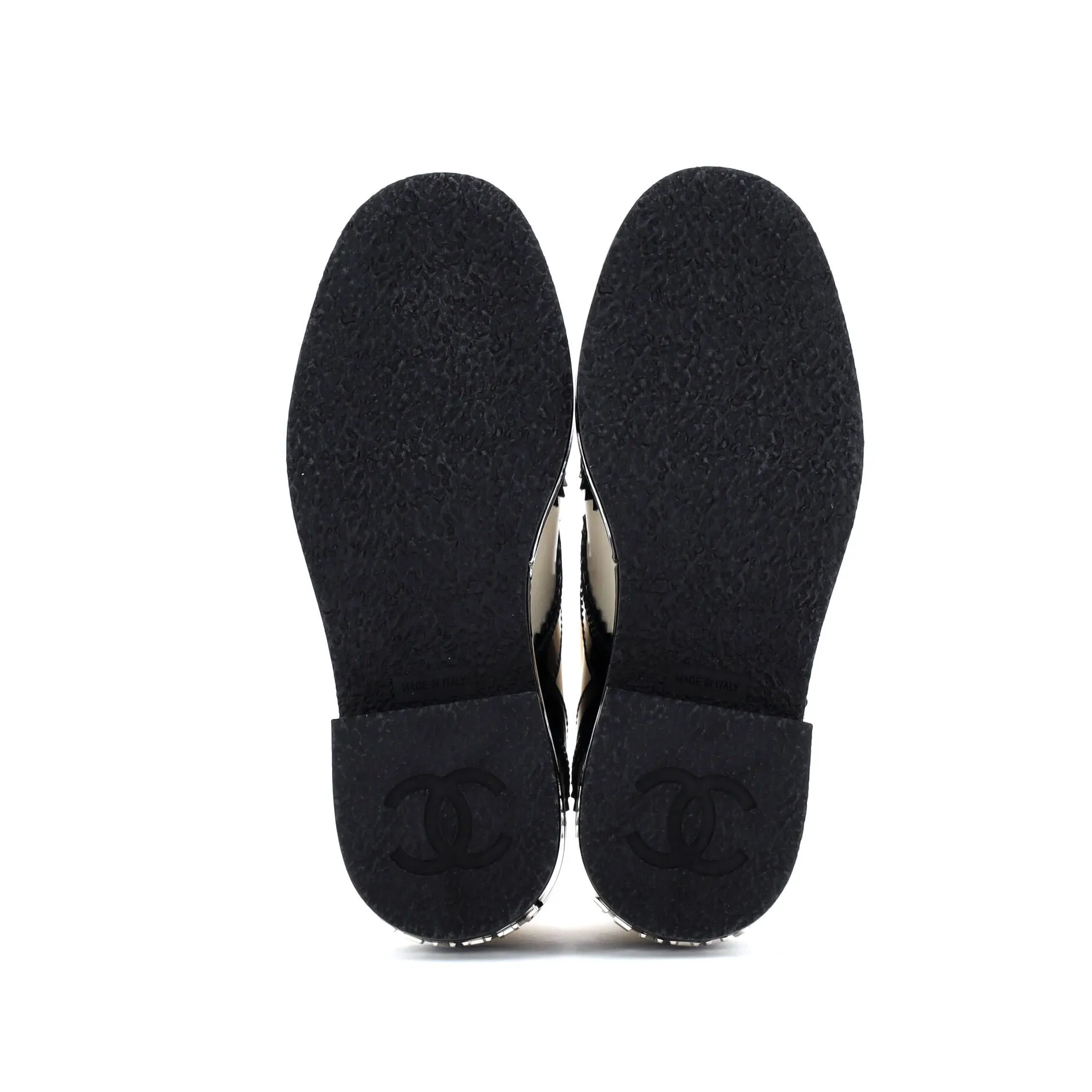 Pre-Loved Chanel Women's CC Chain Around Oxfords Patent and Leather sold by Zulily product image thumbnail 4