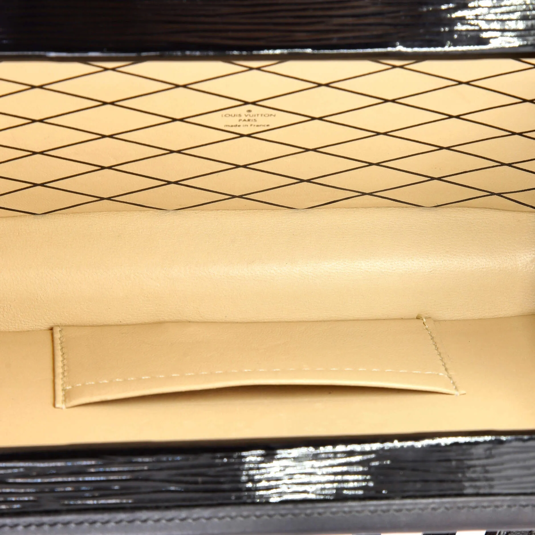 Pre-Loved Louis Vuitton Petite Malle Handbag Epi Leather sold by Zulily product image thumbnail 5