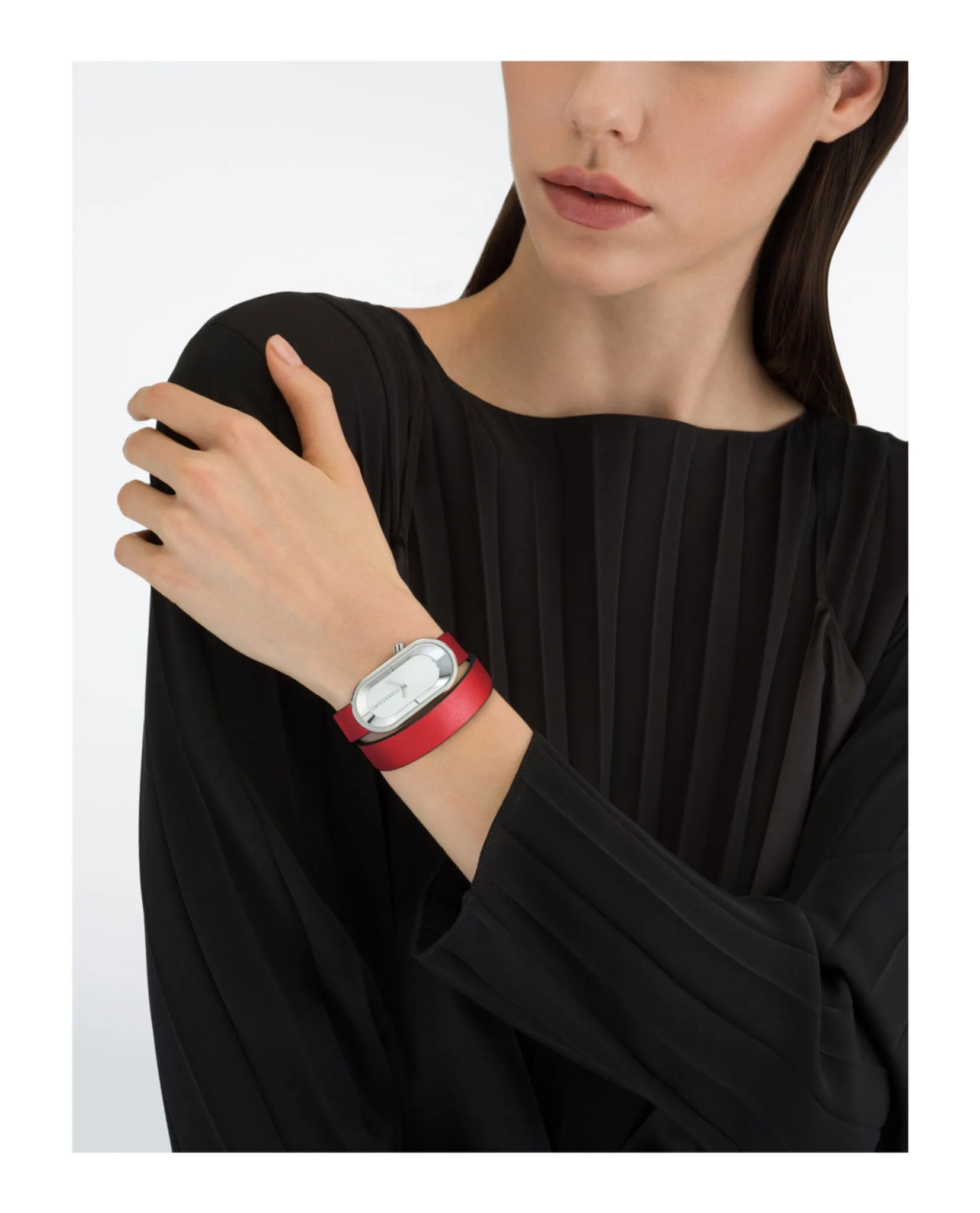 Ferragamo Curve Leather Watch sold by Zulily product image thumbnail 5