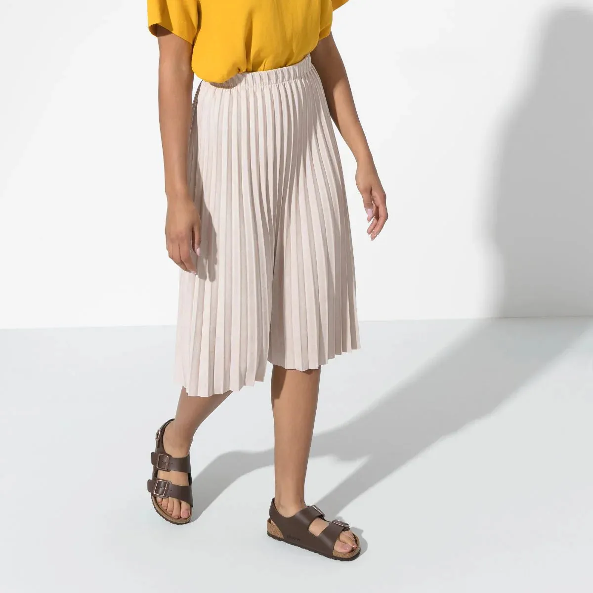 Birkenstock Milano Natural Leather Dark Brown Sandals sold by Zulily product image thumbnail 3