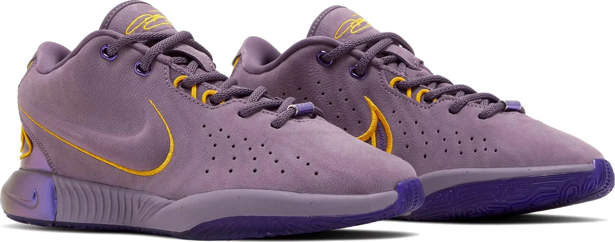 Sneakar Grade School Nike LeBron XXI Freshwater Sneakers sold by Zulily product image thumbnail 2