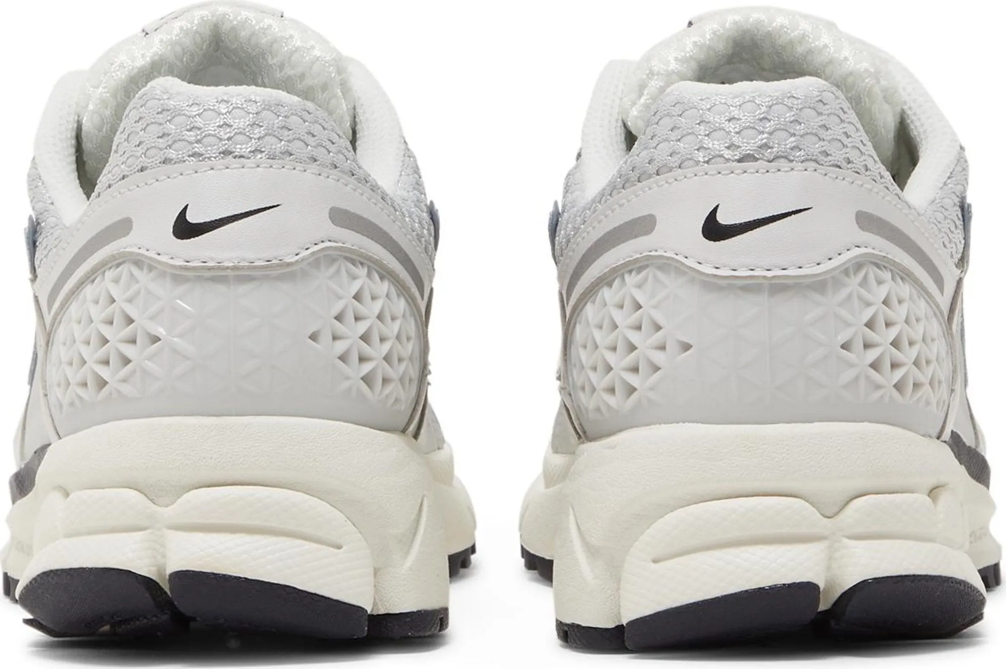 Nike Women's Zoom Vomero 5 (W) 'Photon Dust Metallic Silver' - Fd0884-025 sold by Zulily product image thumbnail 5