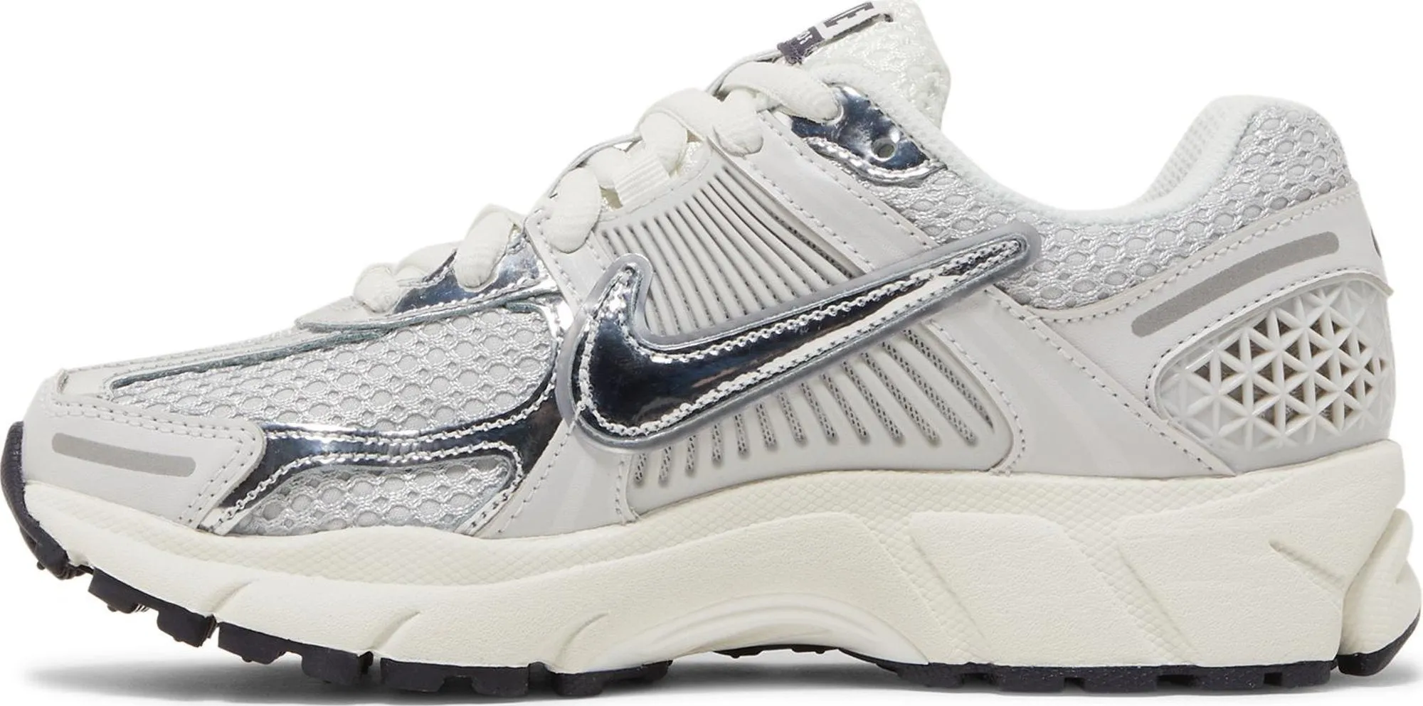 Nike Women's Zoom Vomero 5 (W) 'Photon Dust Metallic Silver' - Fd0884-025 sold by Zulily product image thumbnail 3